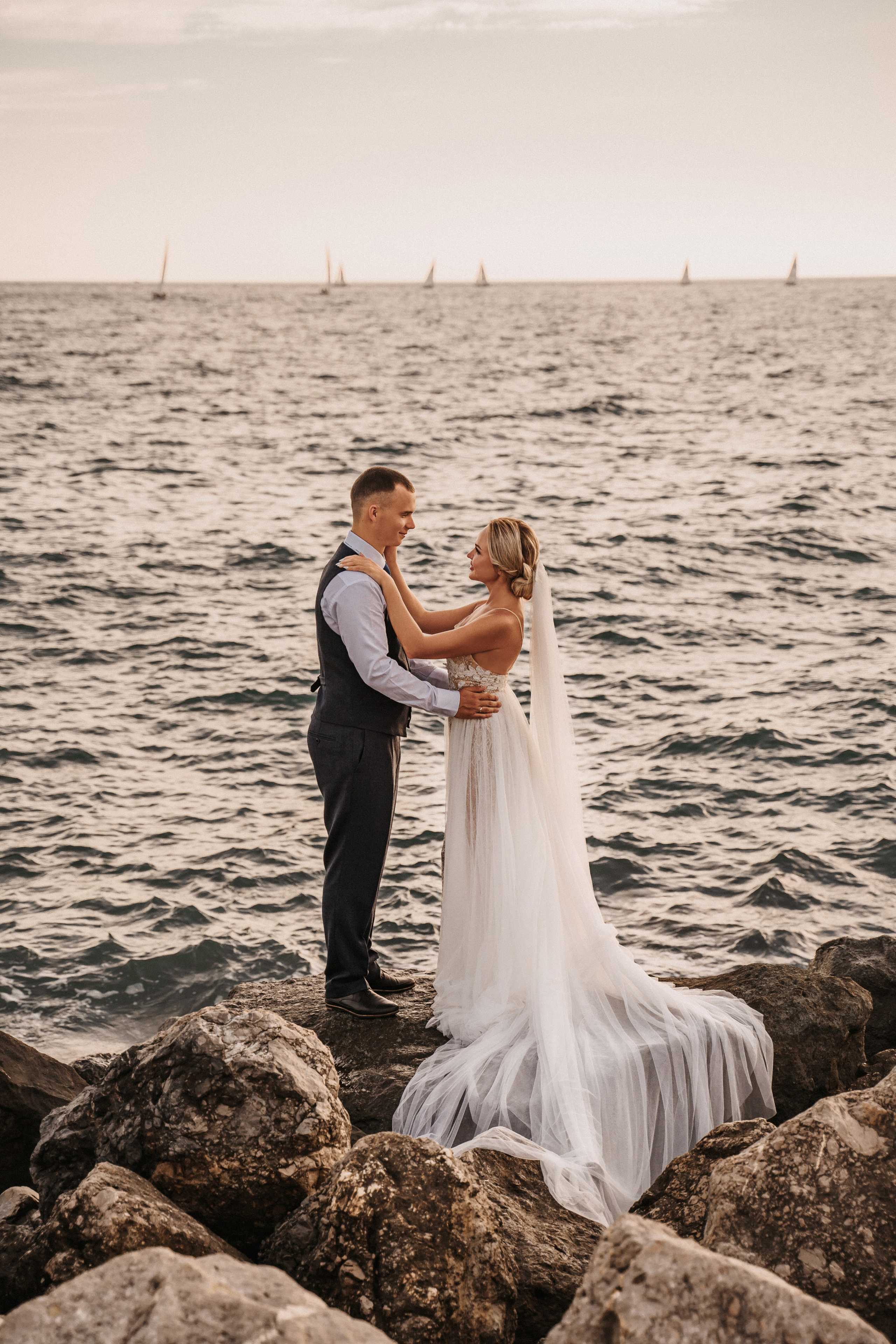 Свадебная фотосессия на море и в горах в Сочи. Алина Бернд — свадебный и индивидуальный фотограф в Сочи и Адлере