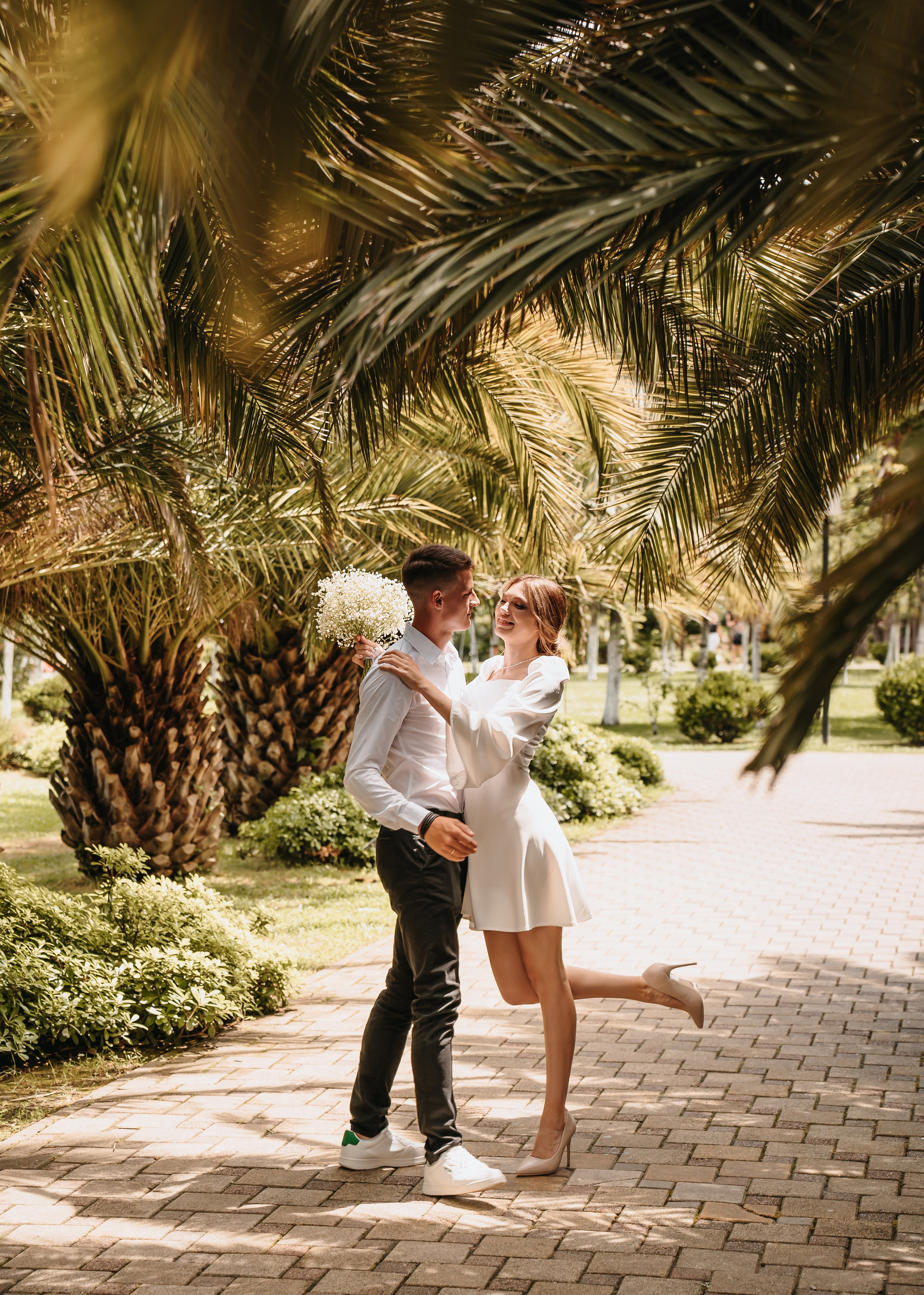 Место для фотосессии в Сочи, Адлере. Красивые свадебные фотосессии. Алина Бернд — свадебный и индивидуальный фотограф в Сочи и Адлере