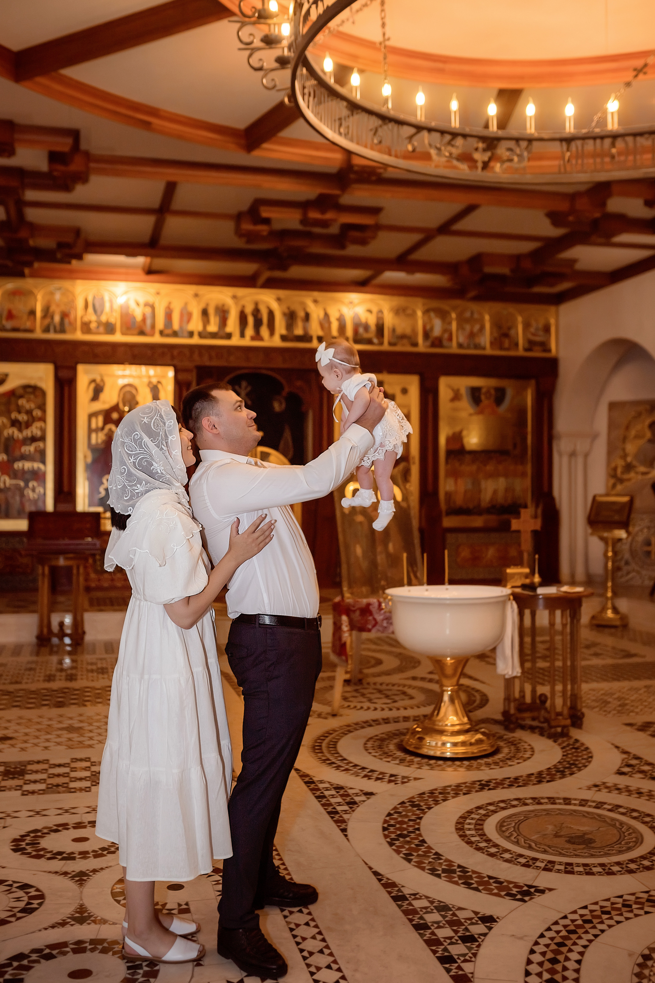 Крещение в Храме святого Георгия Победоносца в городе Ростов-на-Дону. Олеся Семейская свадебный и семейный фотограф в Ростове-на-Дону