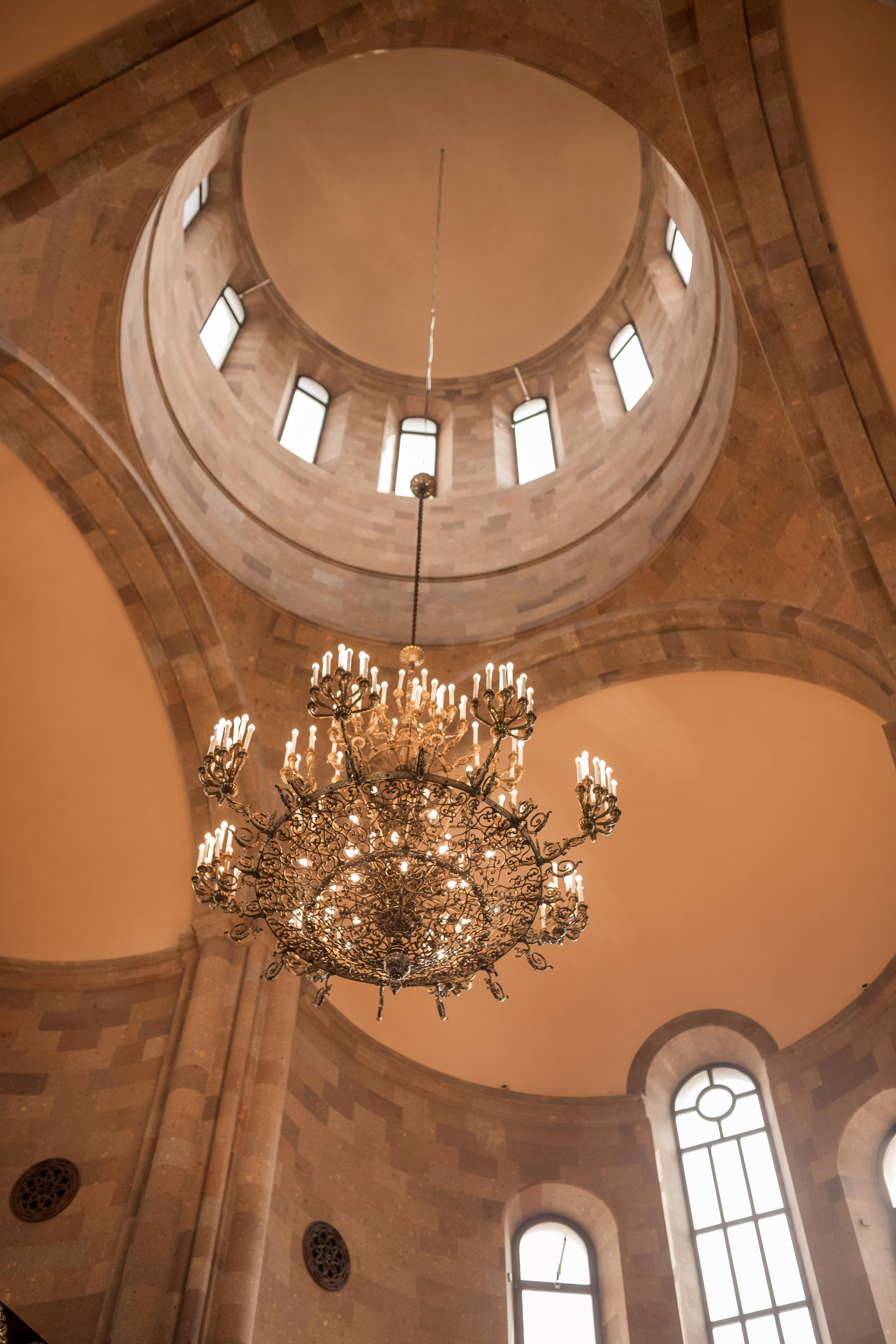 Крещение в Церкви Сурб Арутюн в городе Ростов-на-Дону. Олеся Семейская свадебный и семейный фотограф в Ростове-на-Дону