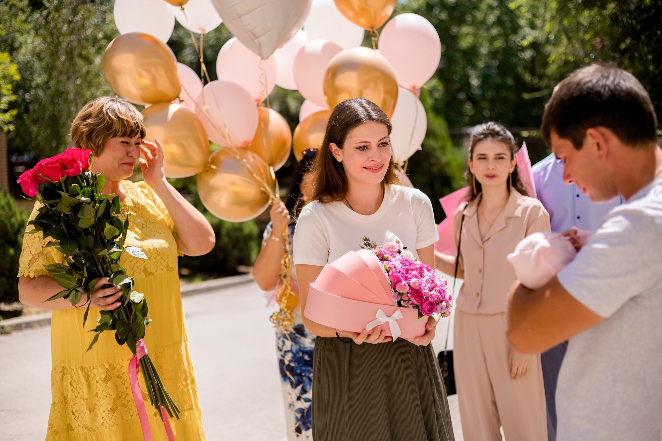 Выписка из роддома в городе Ростове-на-Дону. Олеся Семейская свадебный и семейный фотограф в Ростове-на-Дону