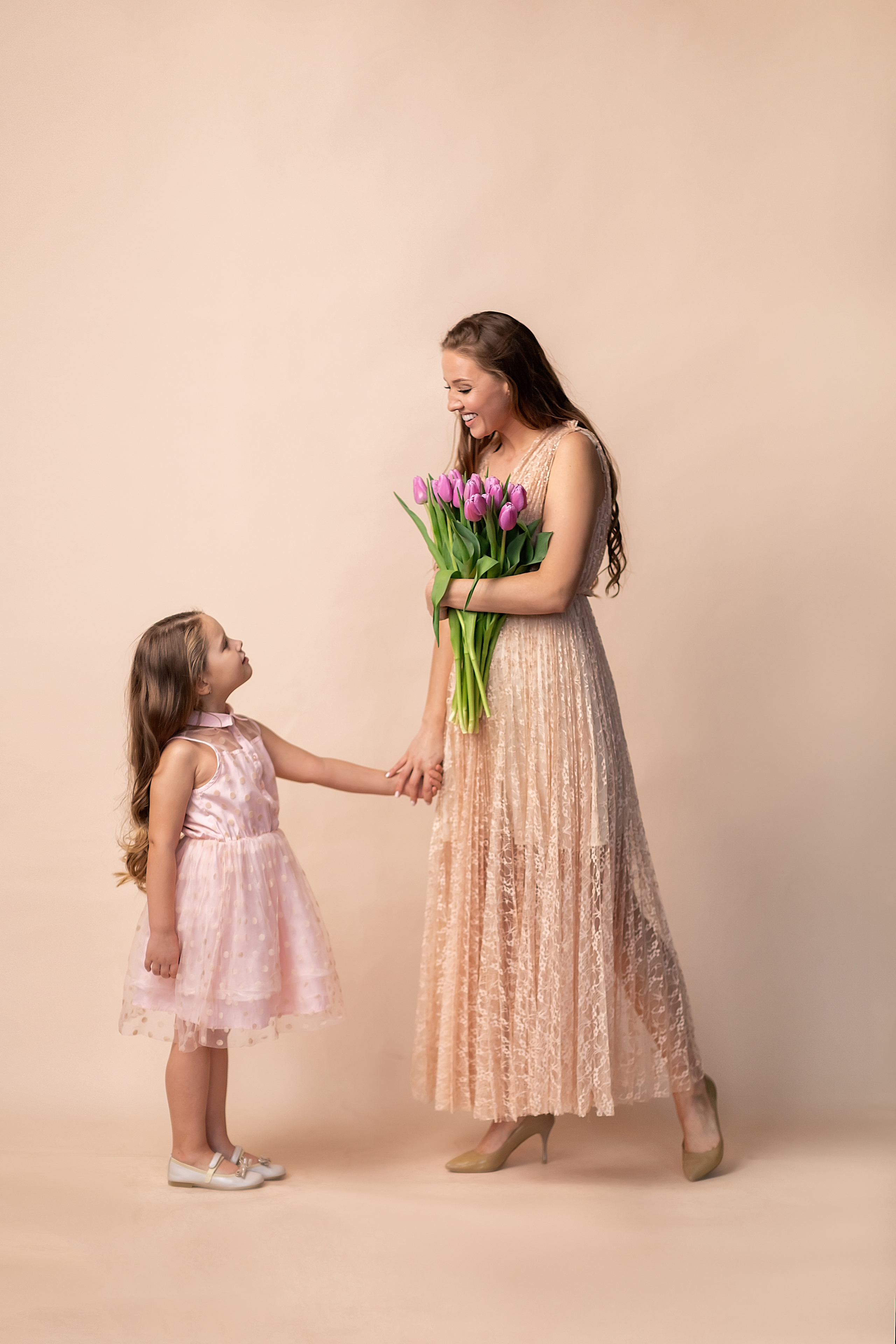 Весенняя фотосессия в студии. Олеся Семейская свадебный и семейный фотограф в Ростове-на-Дону