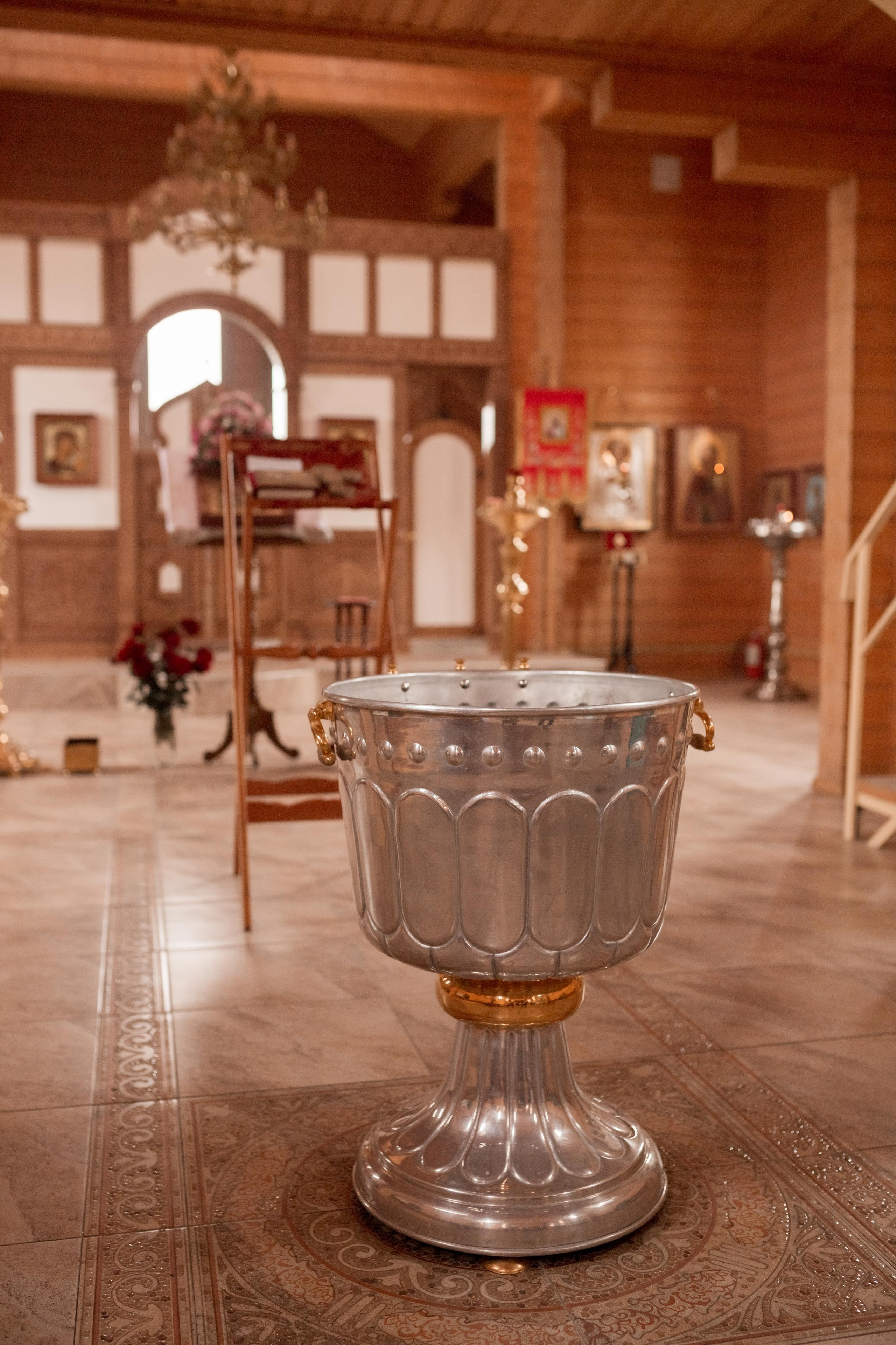 Крещение в Пантелеимоновском храме в городе Батайск. Олеся Семейская свадебный и семейный фотограф в Ростове-на-Дону