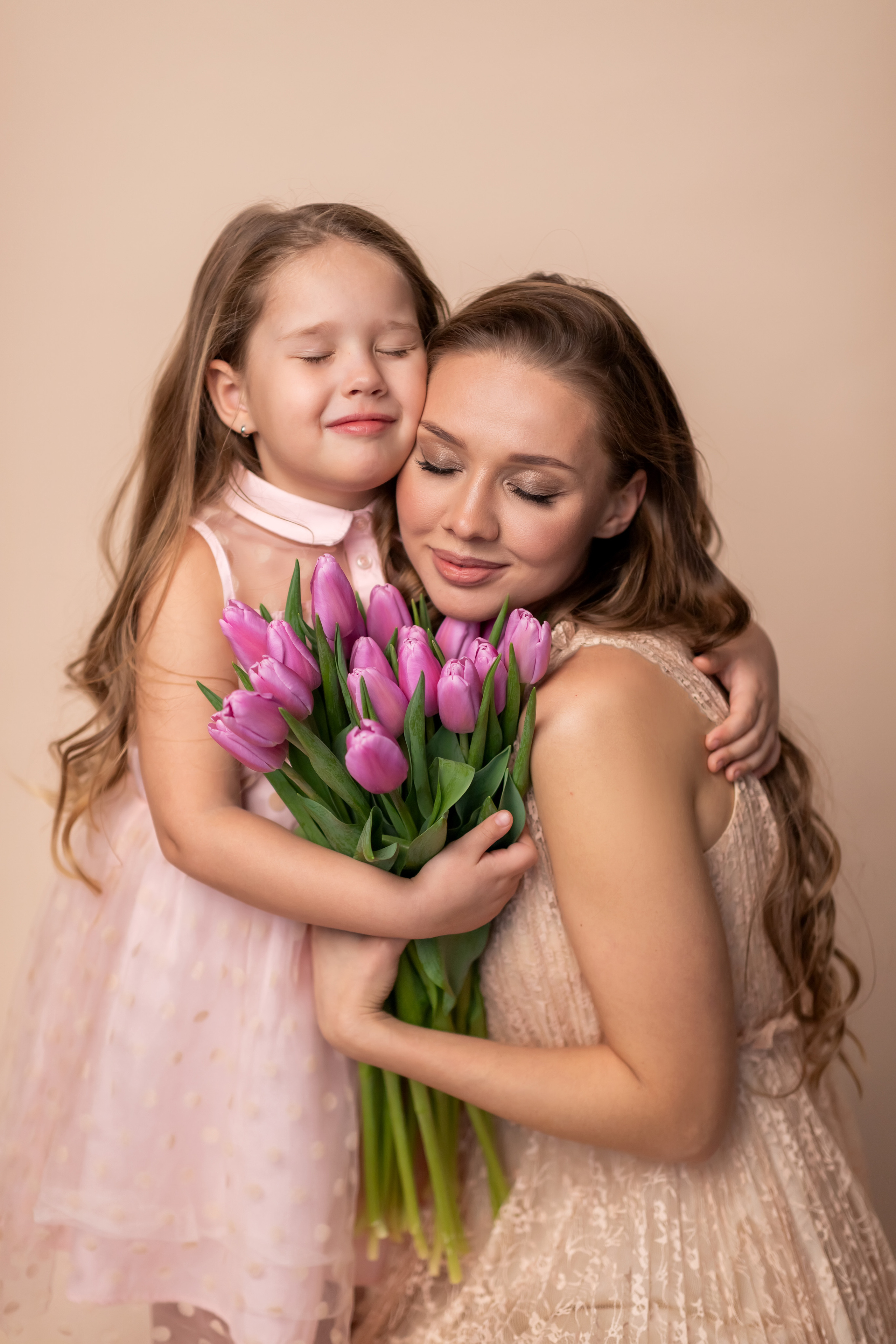 Весенняя фотосессия в студии. Олеся Семейская свадебный и семейный фотограф в Ростове-на-Дону