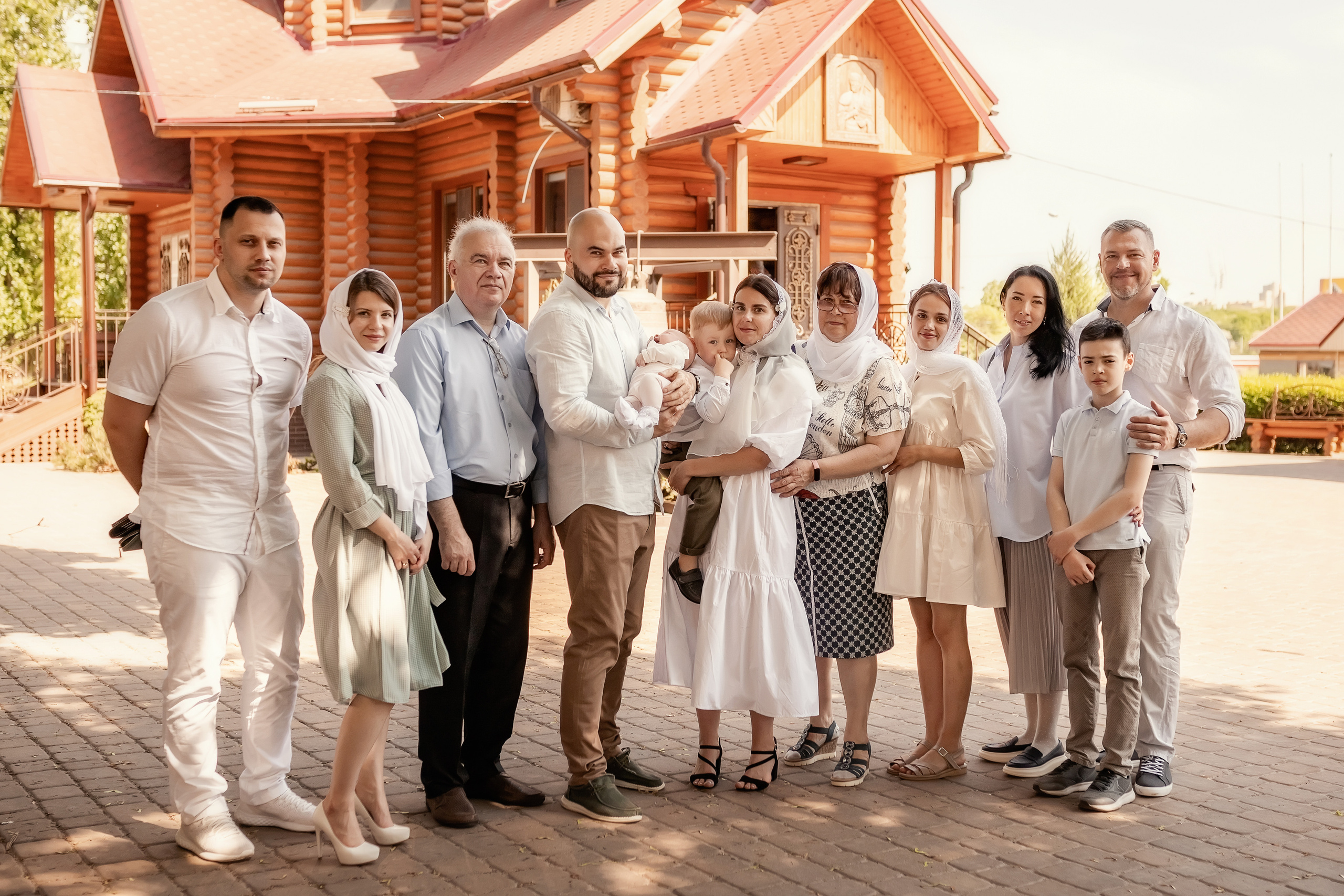 Крещение в Александро-Невском храме в городе Ростов-на-Дону. Олеся Семейская свадебный и семейный фотограф в Ростове-на-Дону