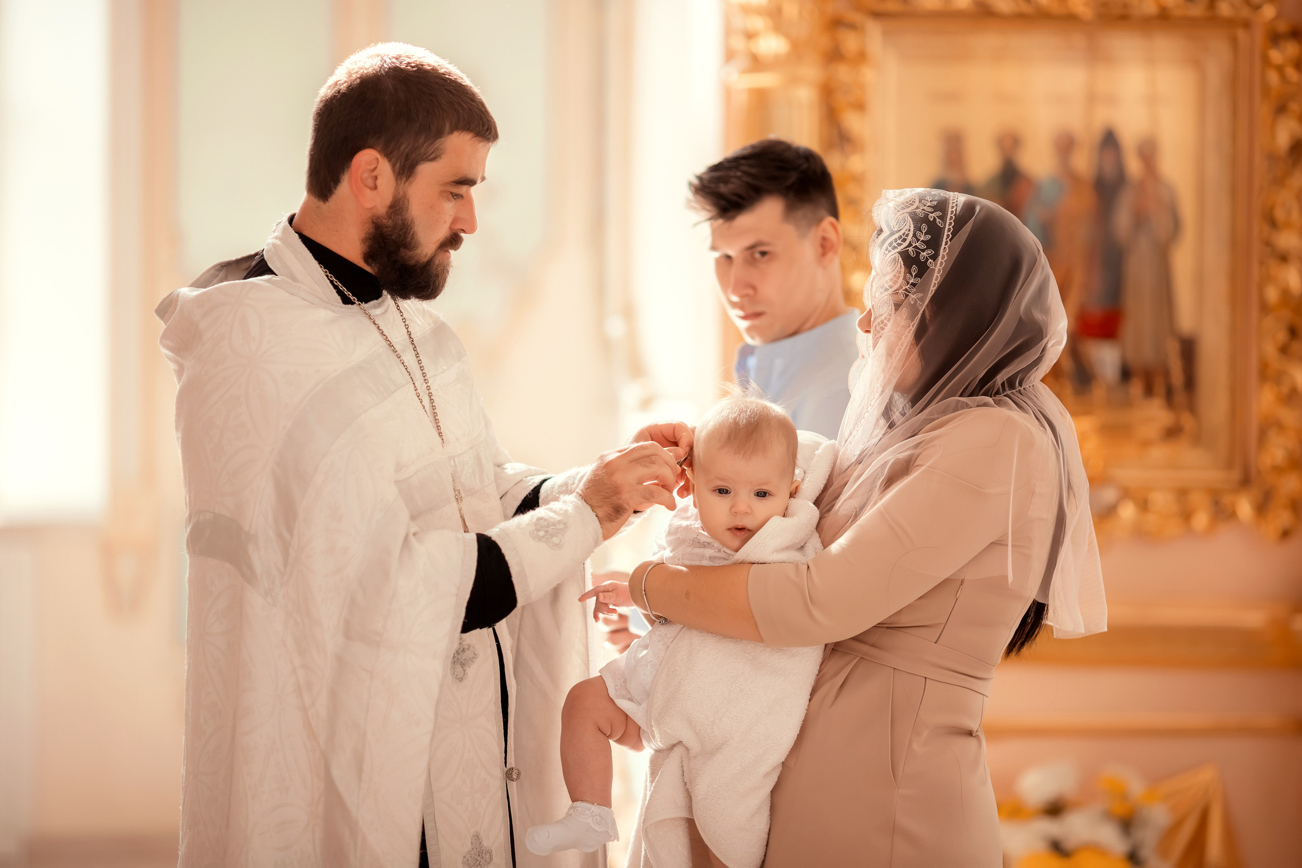 Крещение в Церкви Троицы Живоначальной в городе Батайск. Олеся Семейская свадебный и семейный фотограф в Ростове-на-Дону