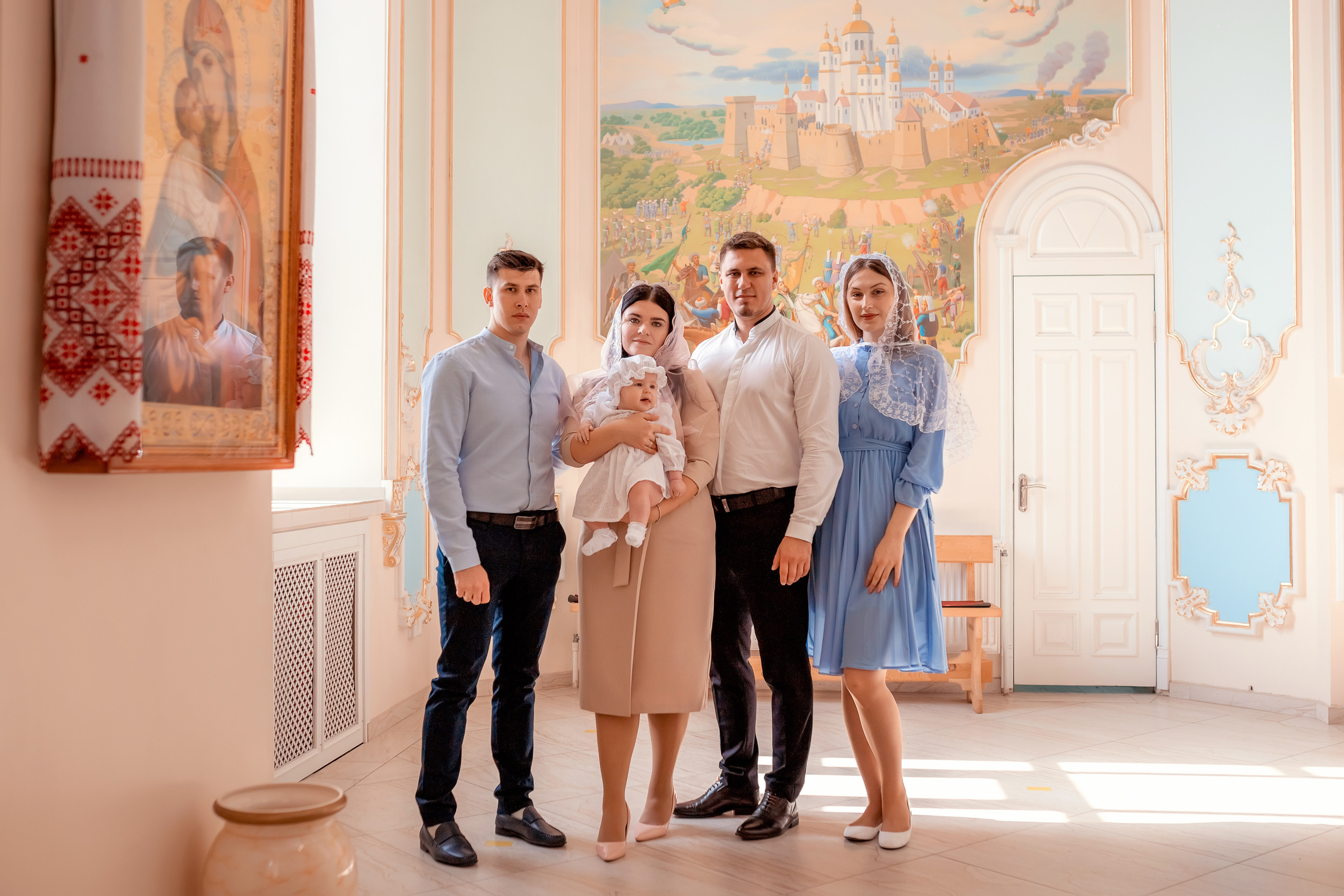 Крещение в Церкви Троицы Живоначальной в городе Батайск. Олеся Семейская свадебный и семейный фотограф в Ростове-на-Дону