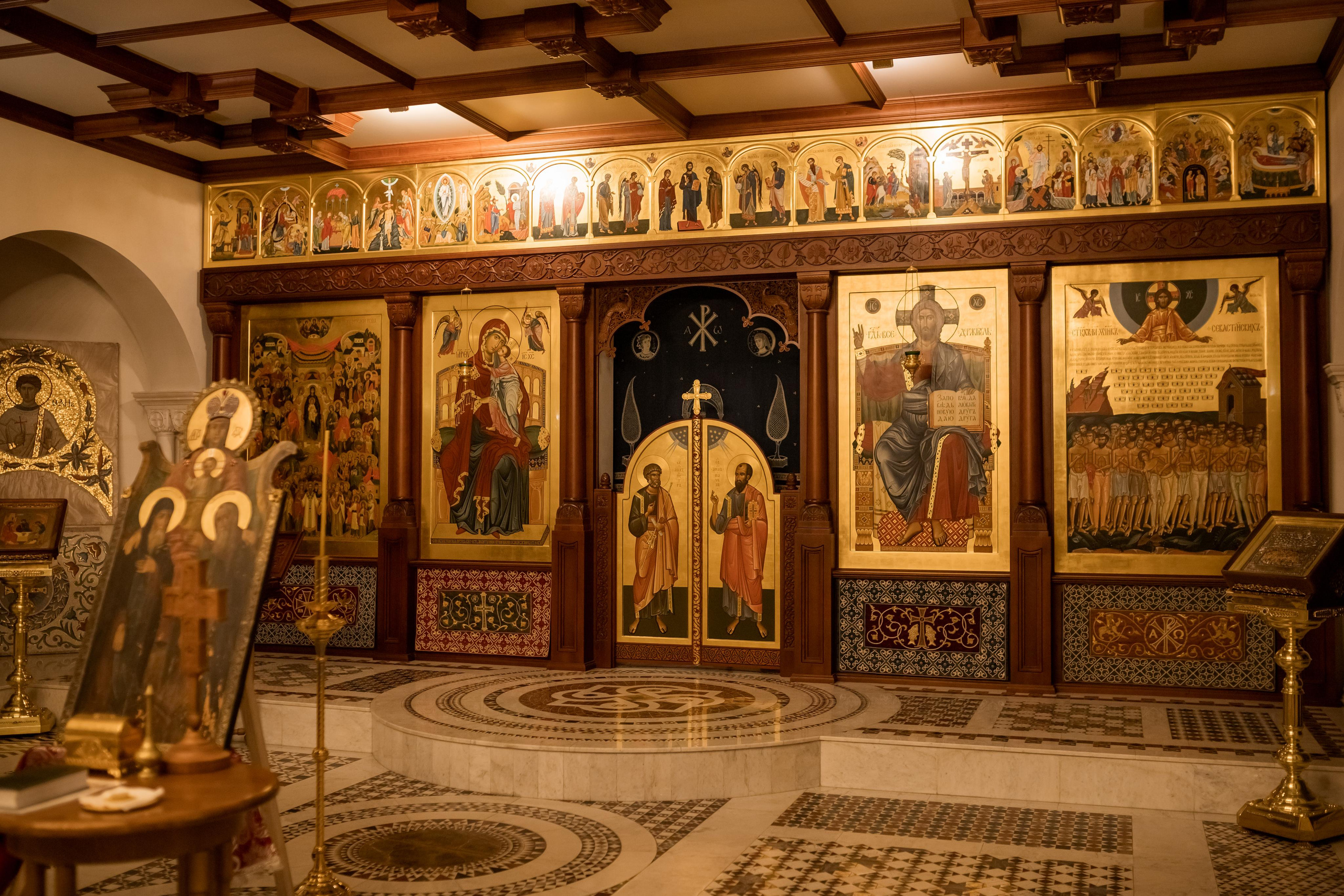 Крещение в Храме святого Георгия Победоносца в городе Ростов-на-Дону. Олеся Семейская свадебный и семейный фотограф в Ростове-на-Дону