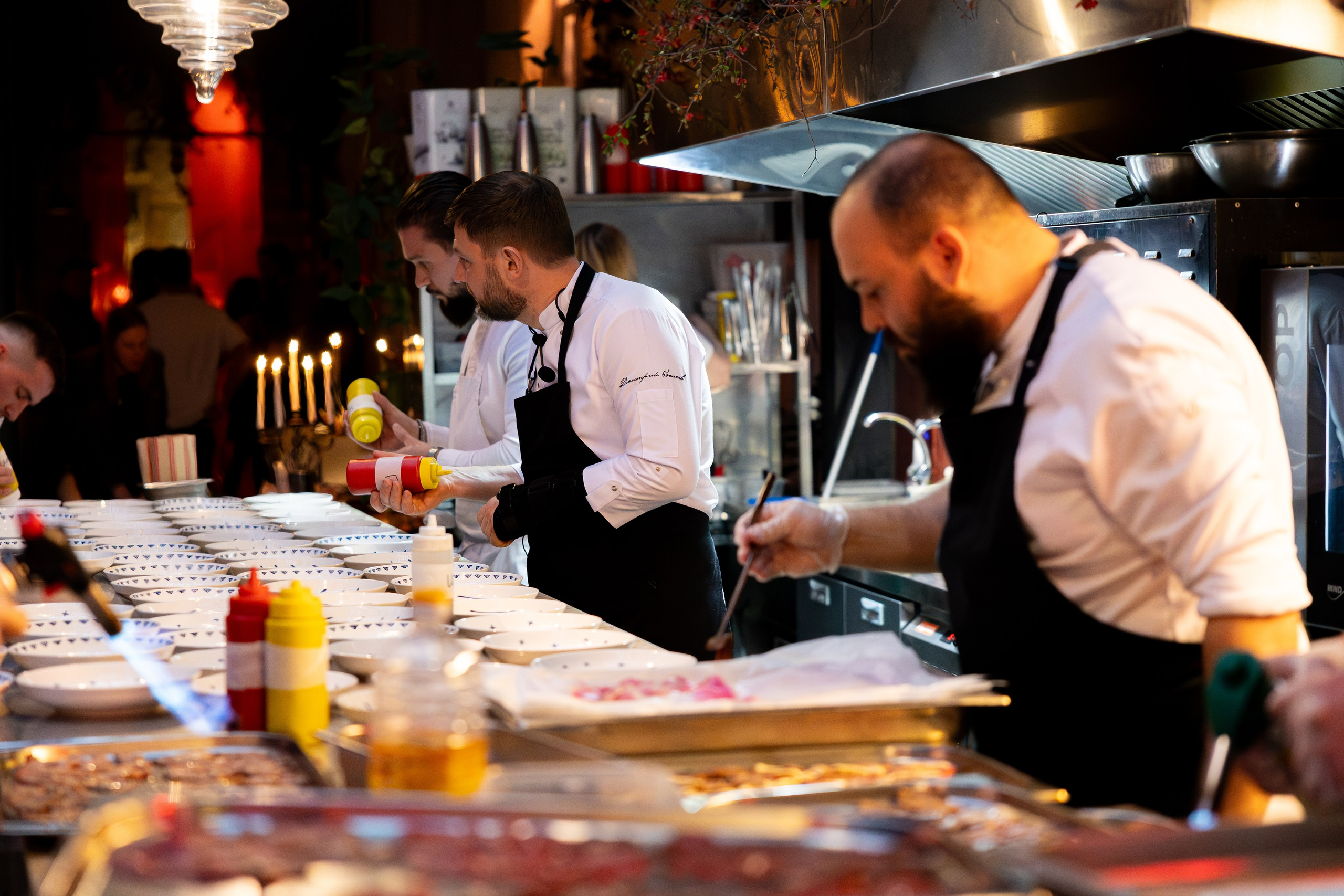 Азия в Гастродворе. Дженбаз Павел — фотограф в Ялте