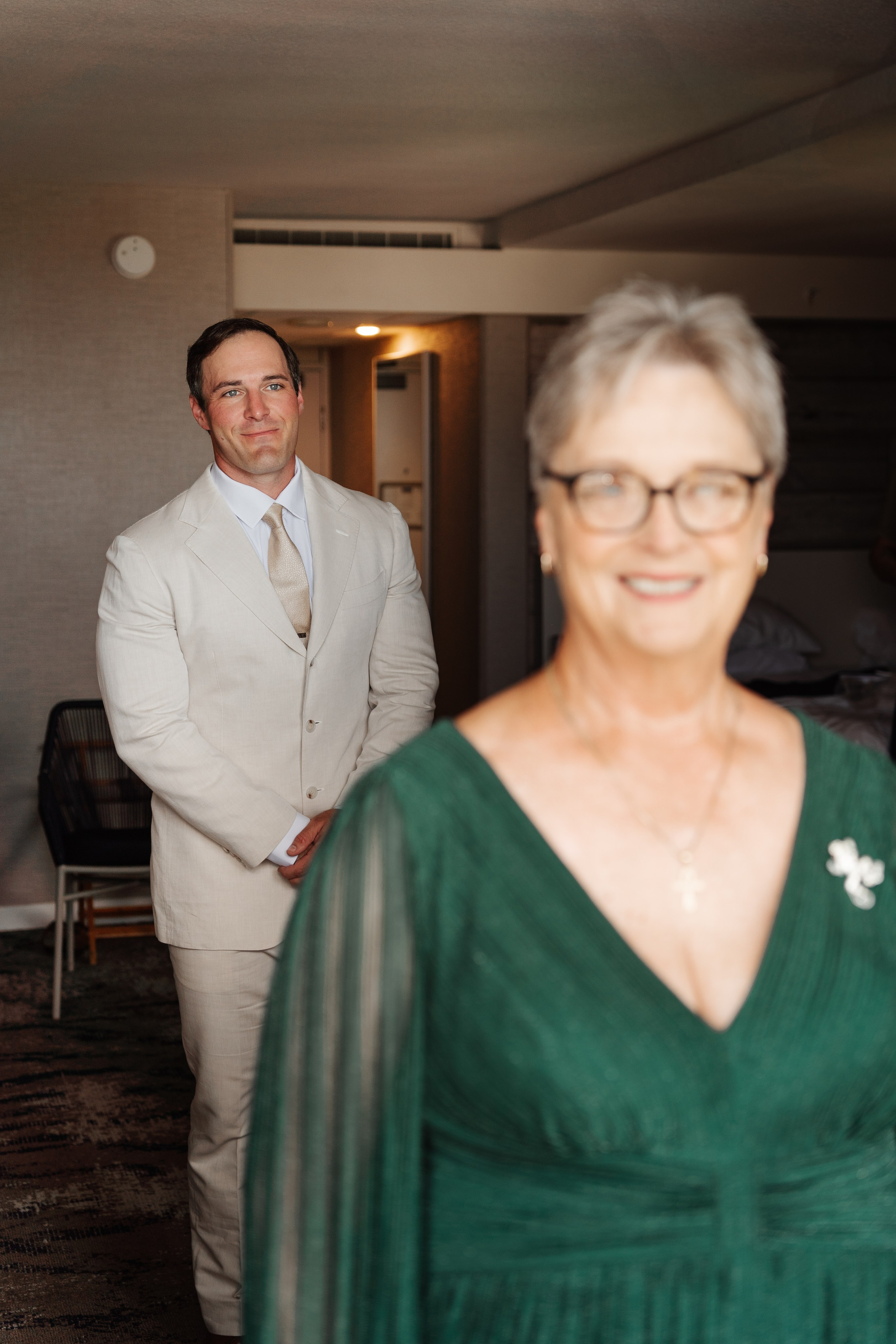 2025-08-16_BryanAmber. Ретушер Зенькевич Света