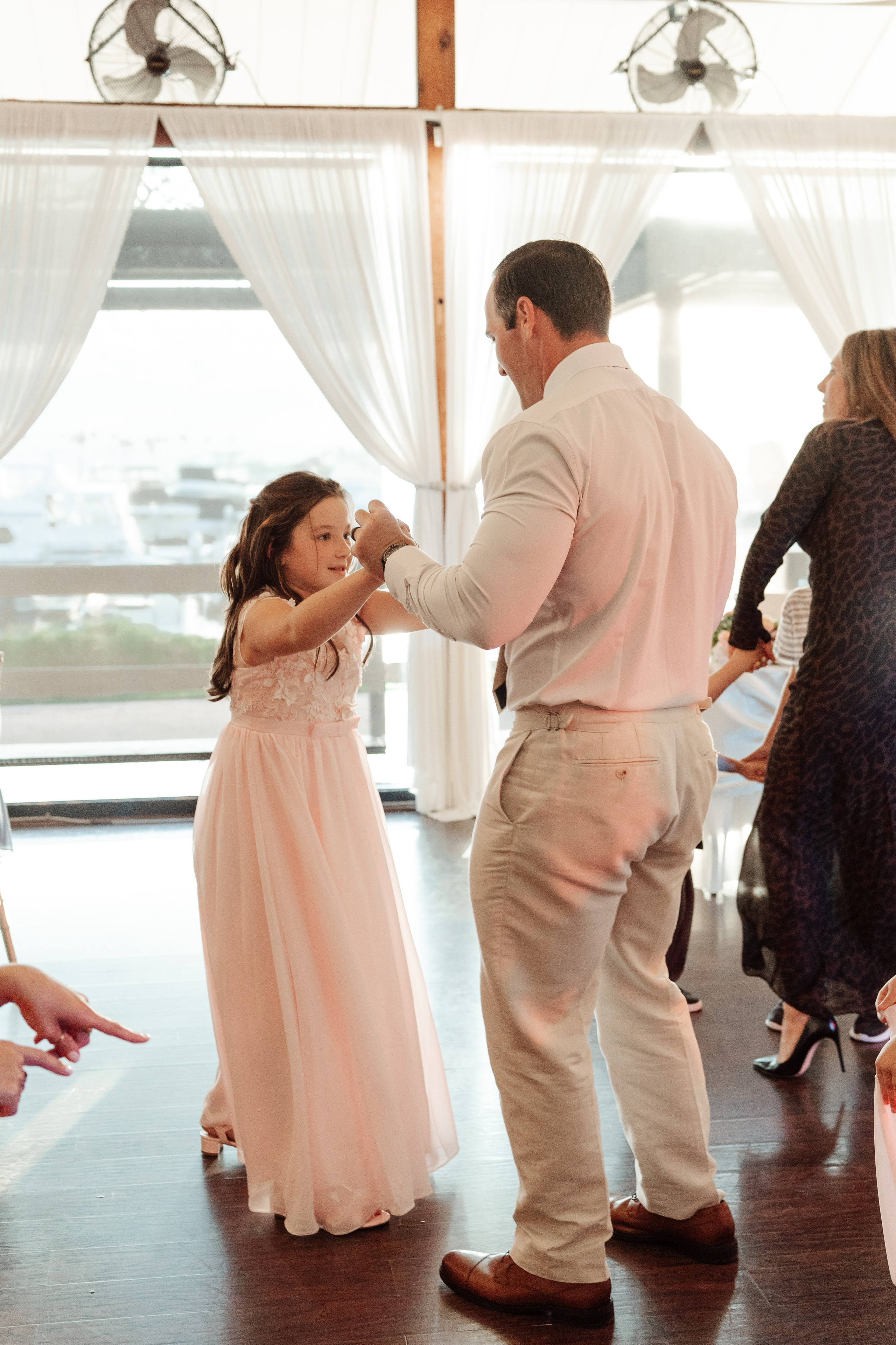 2025-08-16_BryanAmber. Ретушер Зенькевич Света