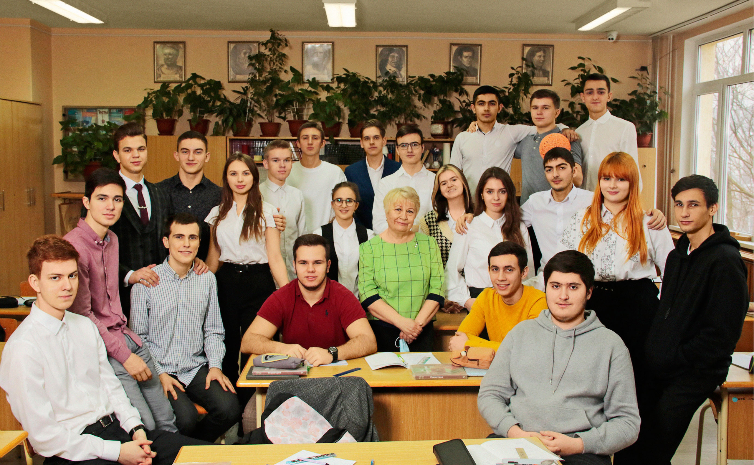 Выпускной альбом в Ростове-на-Дону