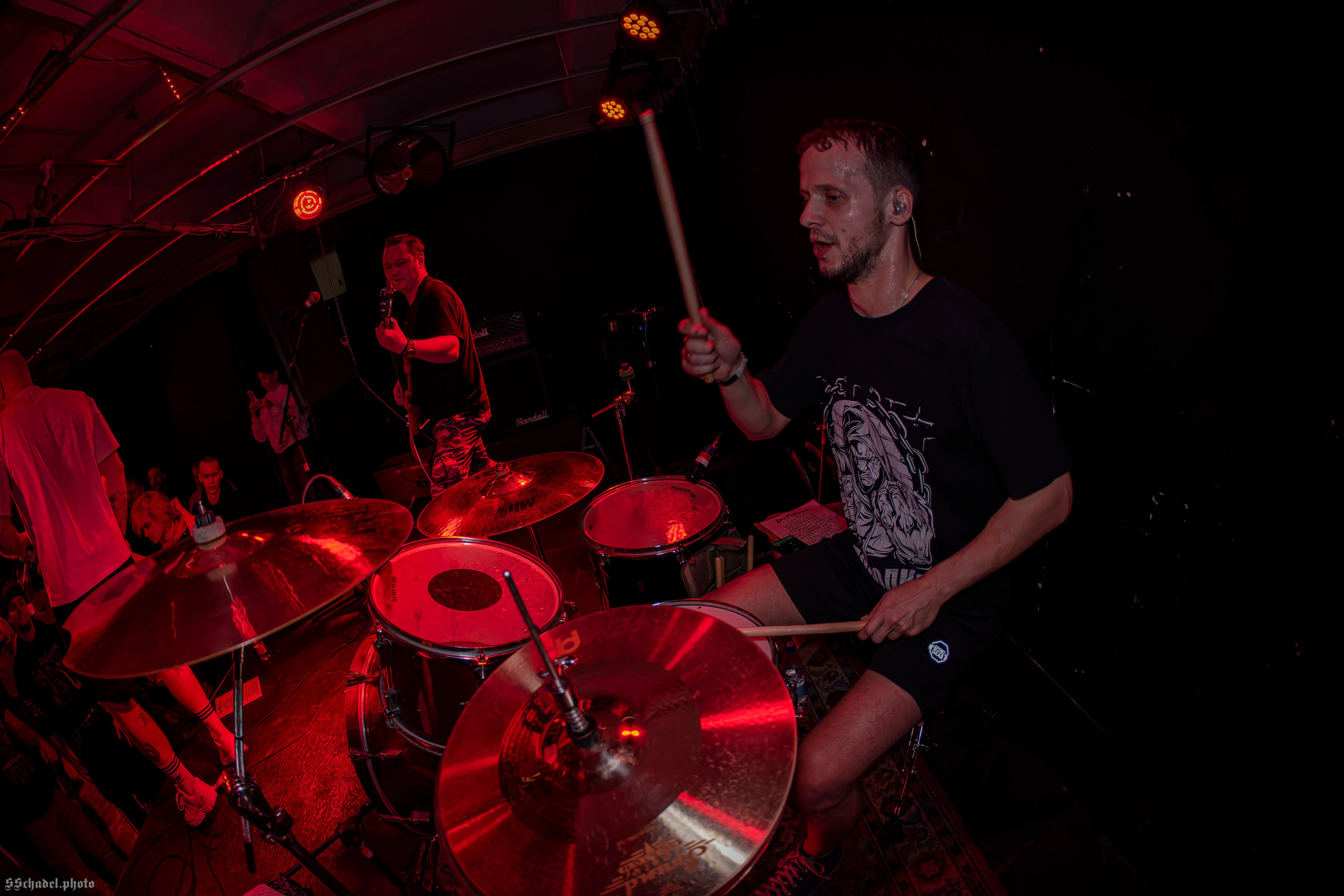 Mayday Massacre: Hardcore vs Death Metal // Без Поводка 02.05.25. We will make everything metal!