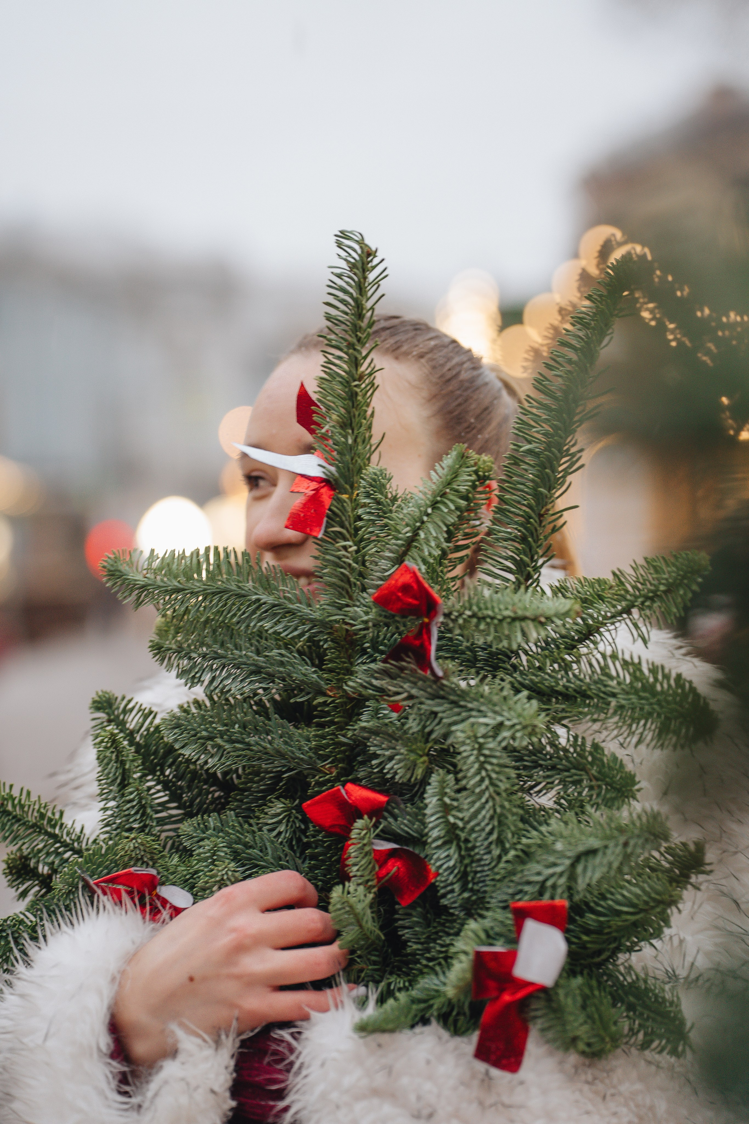 ПРОГУЛКА НА МАНЕЖНОЙ ПЛОЩАДИ ДЛЯ ДЕВУШКИ ПЕРЕД НОВЫМ ГОДОМ (НОВОГОДНЯЯ ФОТОСЕССИИЯ НА МАНЕЖНОЙ ПЛОЩАДИ). Профессиональный фотограф, Санкт-Петербург — Виктория Богомолова