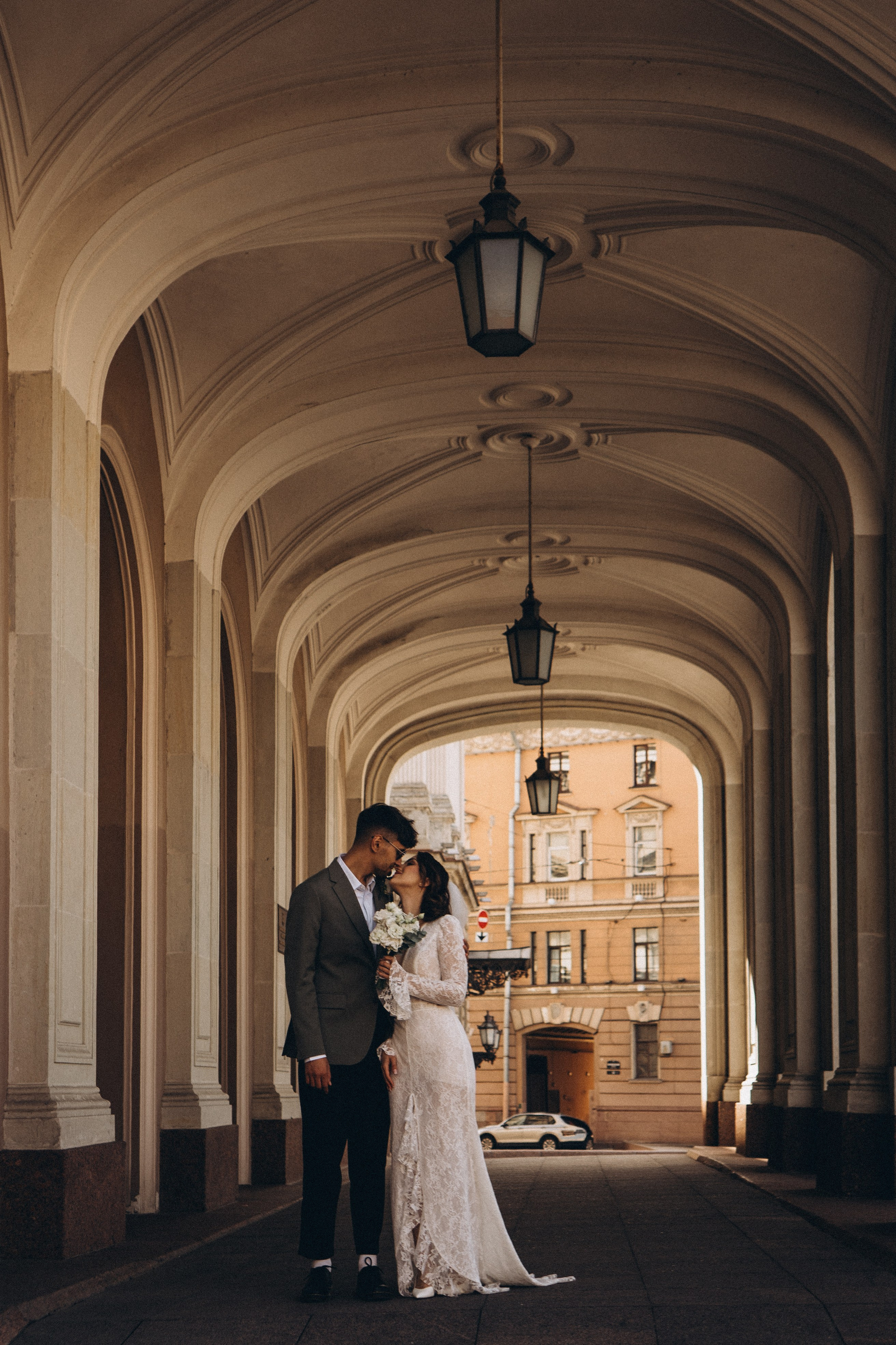 СВАДЕБНАЯ ПРОГУЛКА ВОЗЕ ИСАИКЕВСКОГО СОБОРА АСТОРИИ И ЗАКОНОДАЛЕТНОГО СОБРАНИЯ. Профессиональный фотограф, Санкт-Петербург — Виктория Богомолова