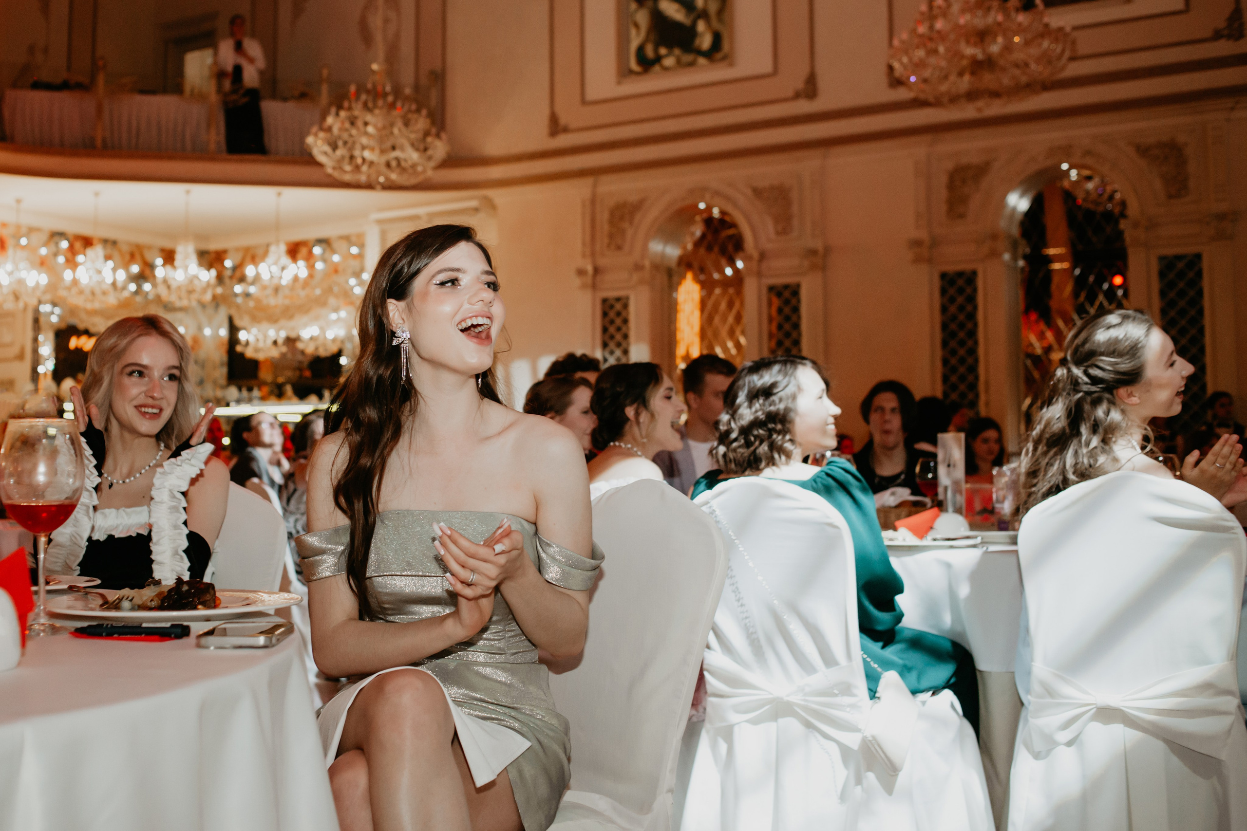 Выпускной. 11 лицей. Фотограф в Челябинске Ополихина Анна