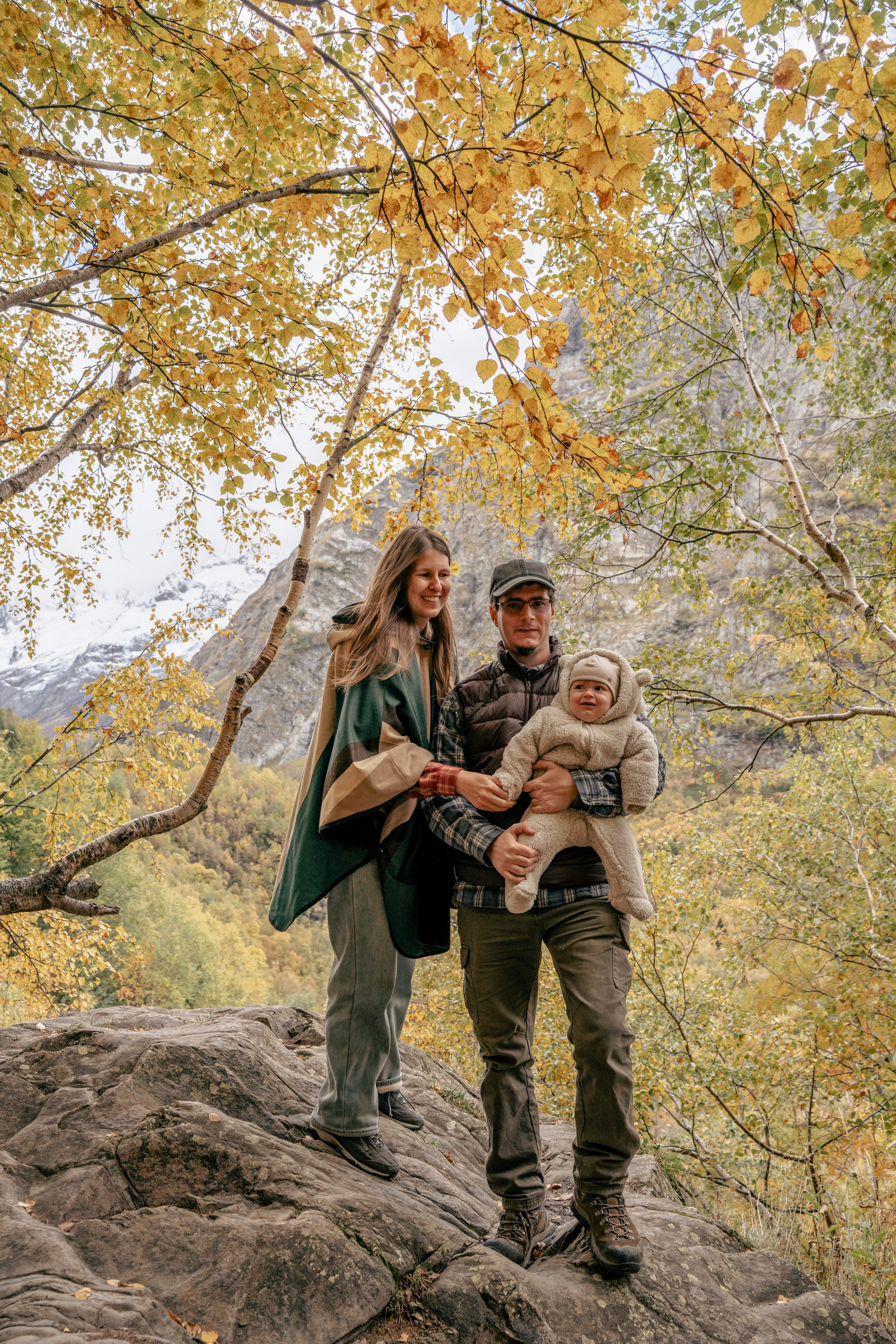 Семейная фотосессия в Домбае. Фотограф КМВ|ГОРЫ Пятигорск Железноводск Ессентуки Кисловодск Домбай Архыз Эльбрус