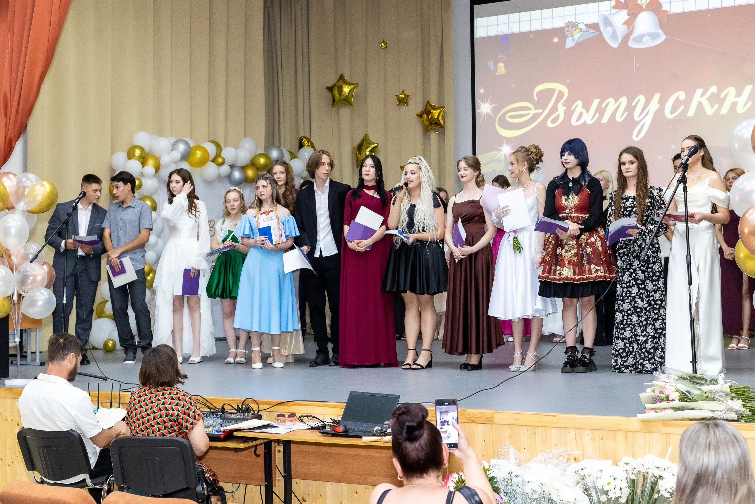 Вручение аттестата 2025. Выпускные альбомы Майкоп, Краснодар Елена Золотарева