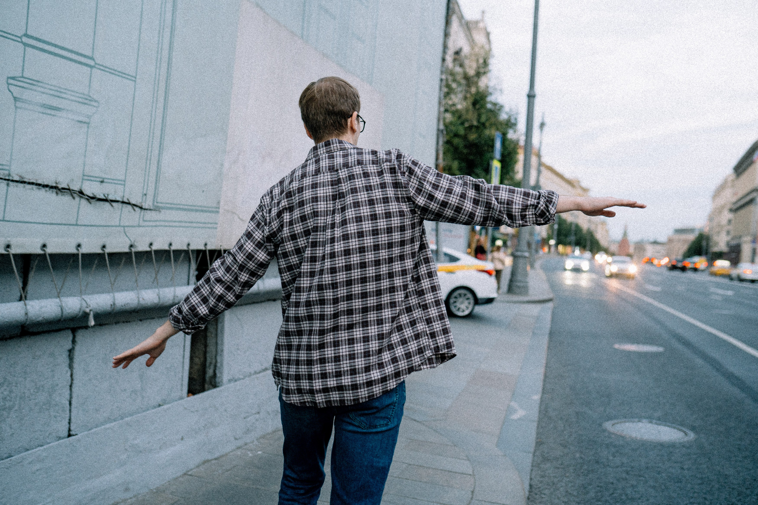 Прогулка Антона и Светланы. Андрейко Надежда