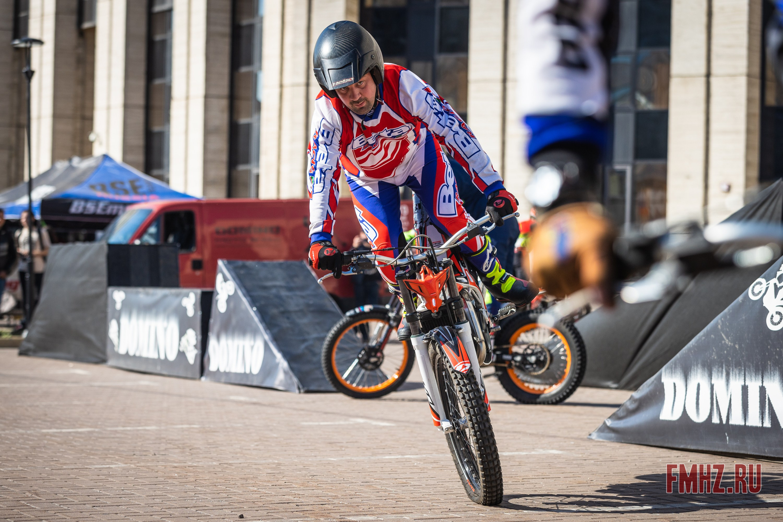 Закрытие Мотосезона 2023 на проспекте Академика Сахарова. Фотограф Владимир Охрименко