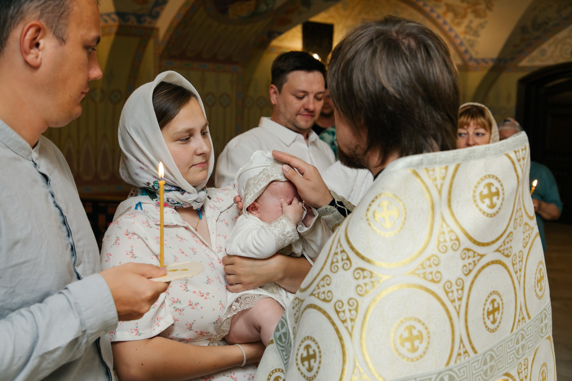 Крещение малышки в Никольском Морском соборе, г. Кронштадт, лучшие храмы для крещения, где крестить в спб, как записаться на крещение, сколько стоит крещение питре, как покреститься спб, фотограф на крещение