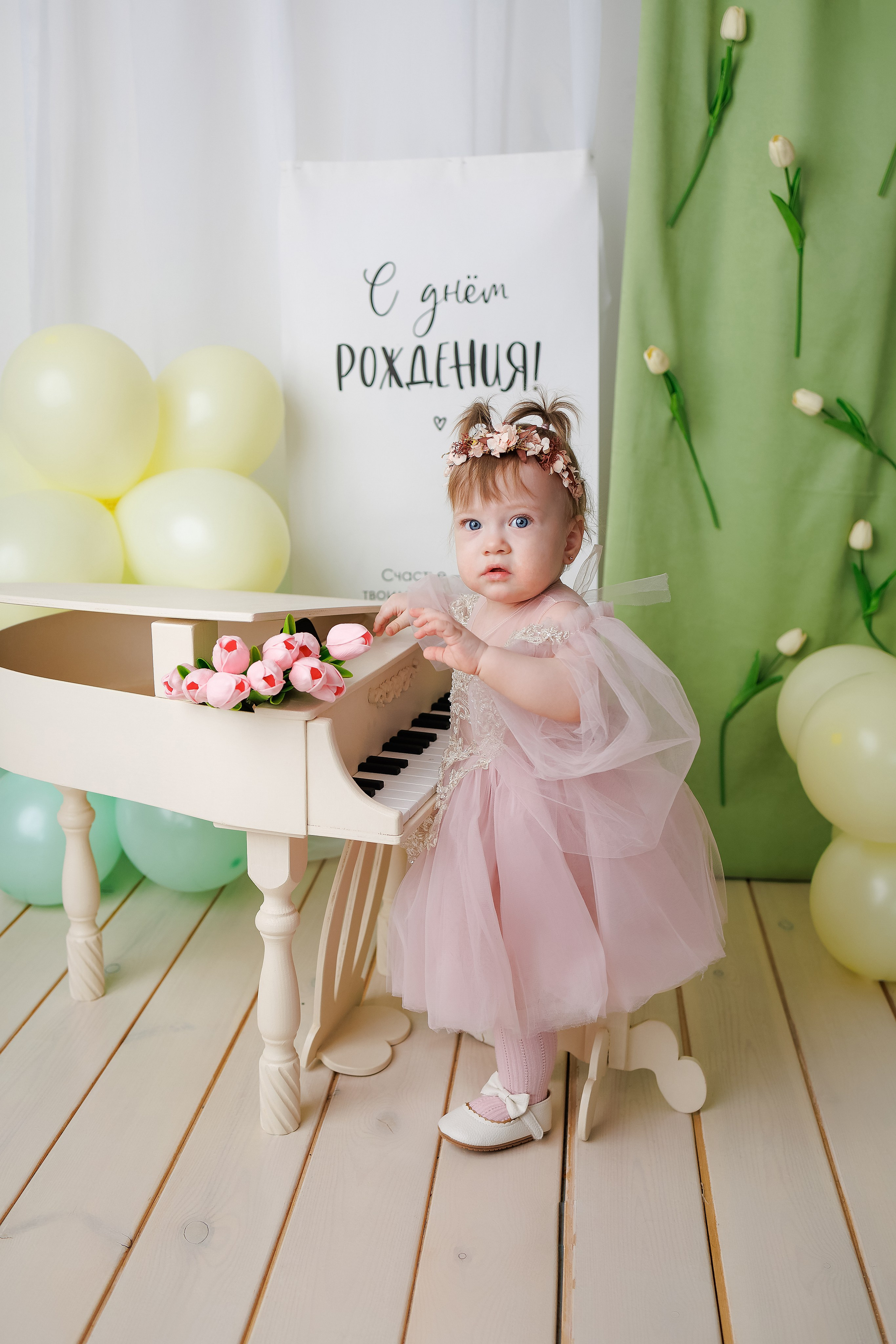 Аделине 1 годик. Фотограф новорожденный малышей Новосибирск