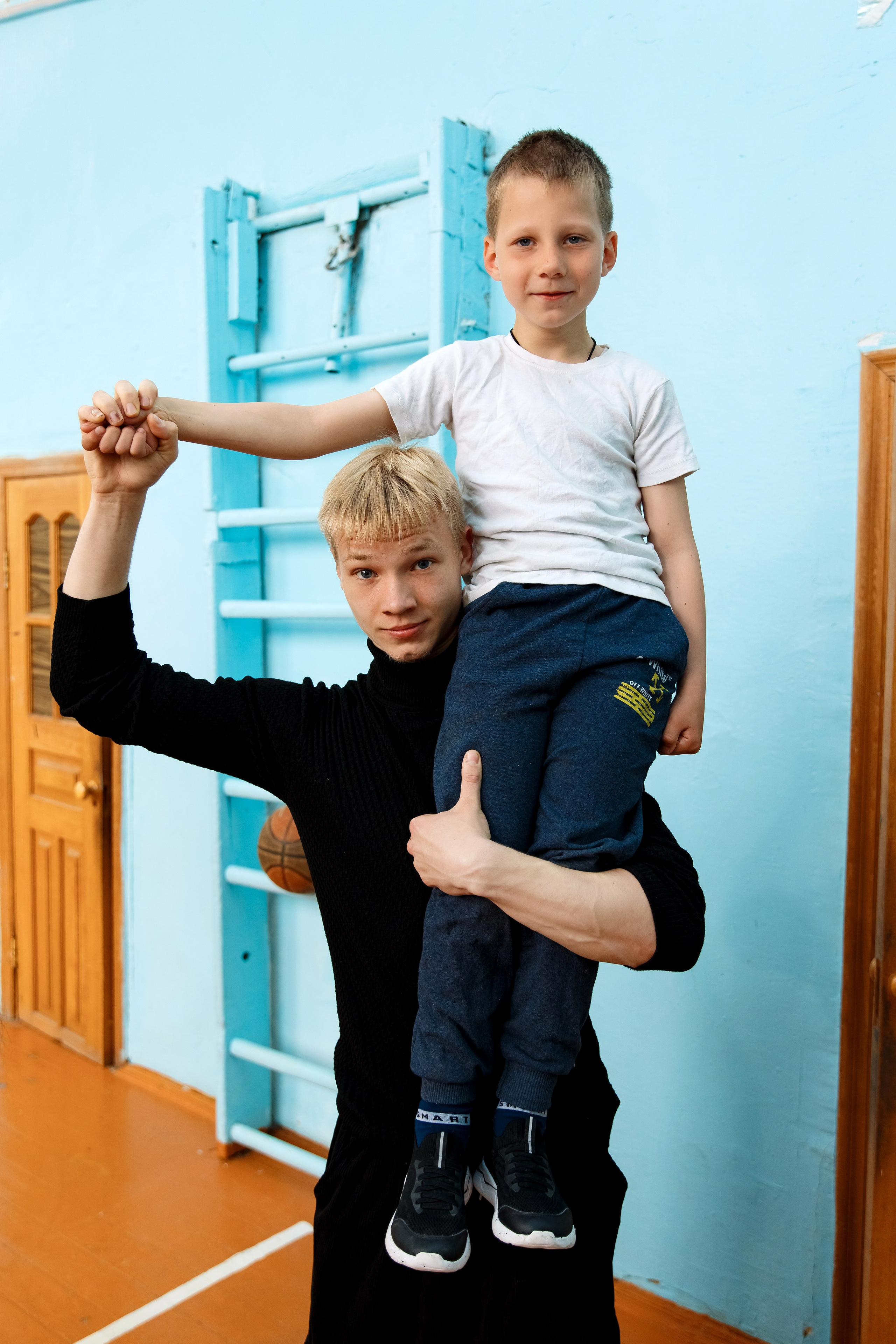 11 класс день не послушания в школе. Фотограф Любовь Корниенко, Примоский край