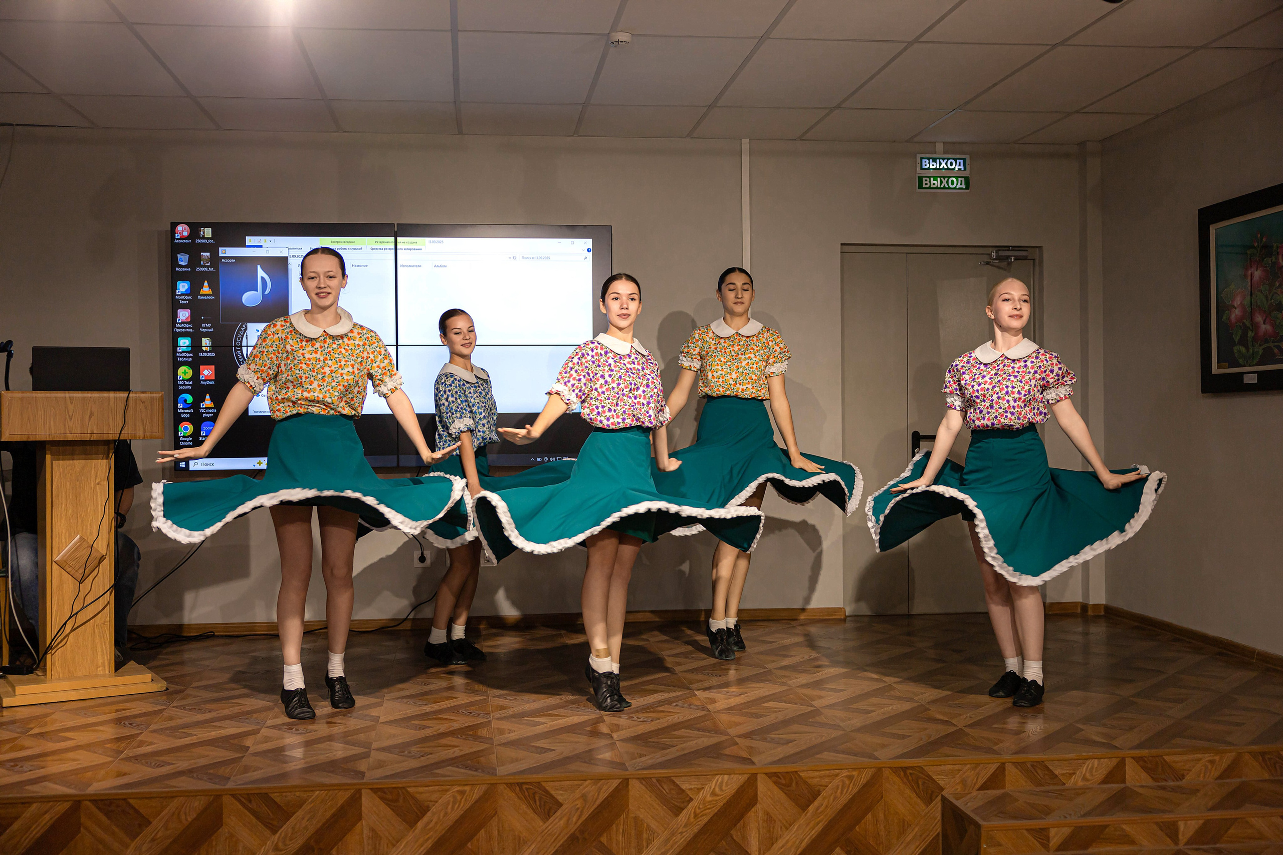 Персональная выставка. Фотограф на Таинства Крещения и Венчания в Курске — Лилия Мачихина