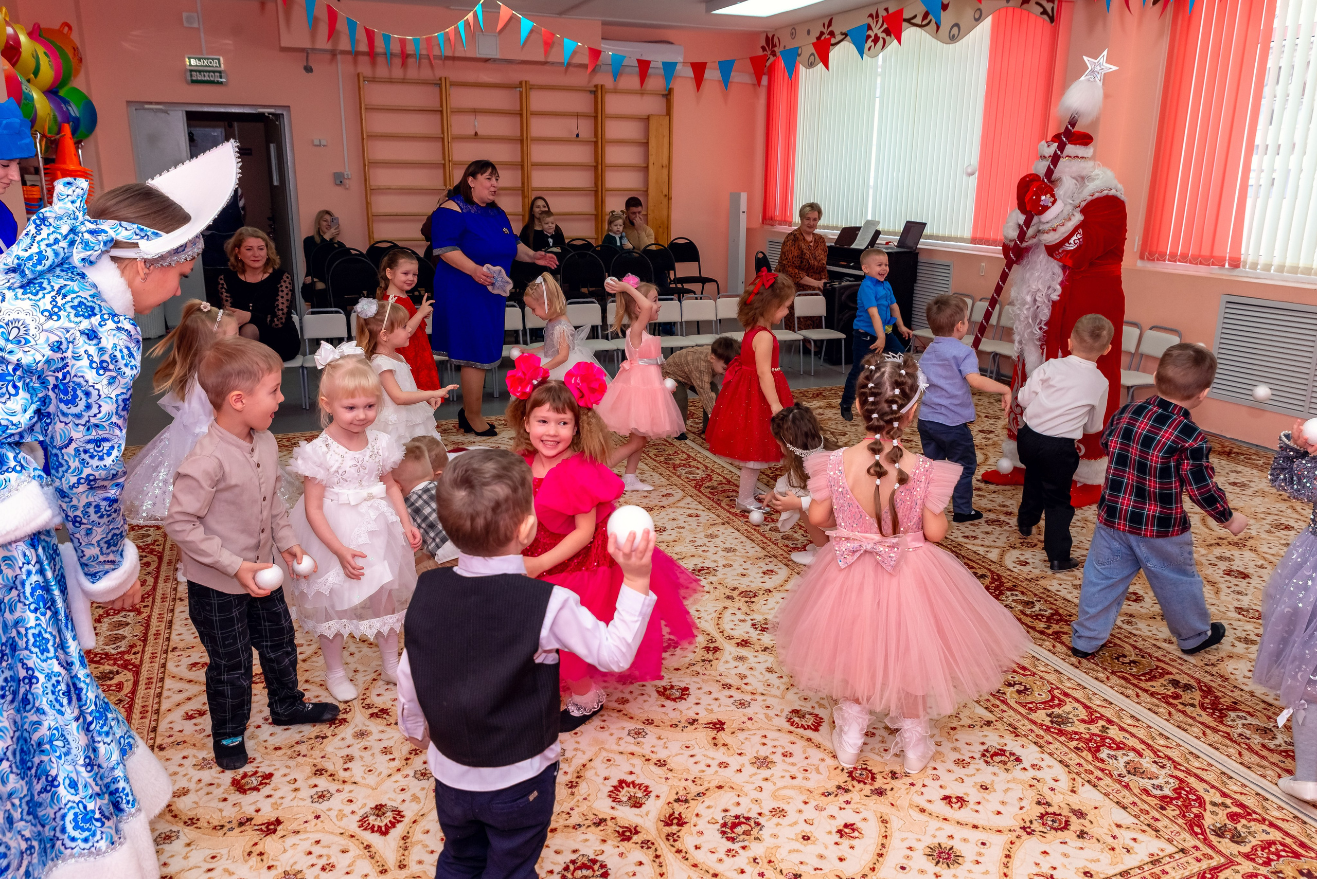 Утренник в саду. Фотограф Крещение Венчание Москва