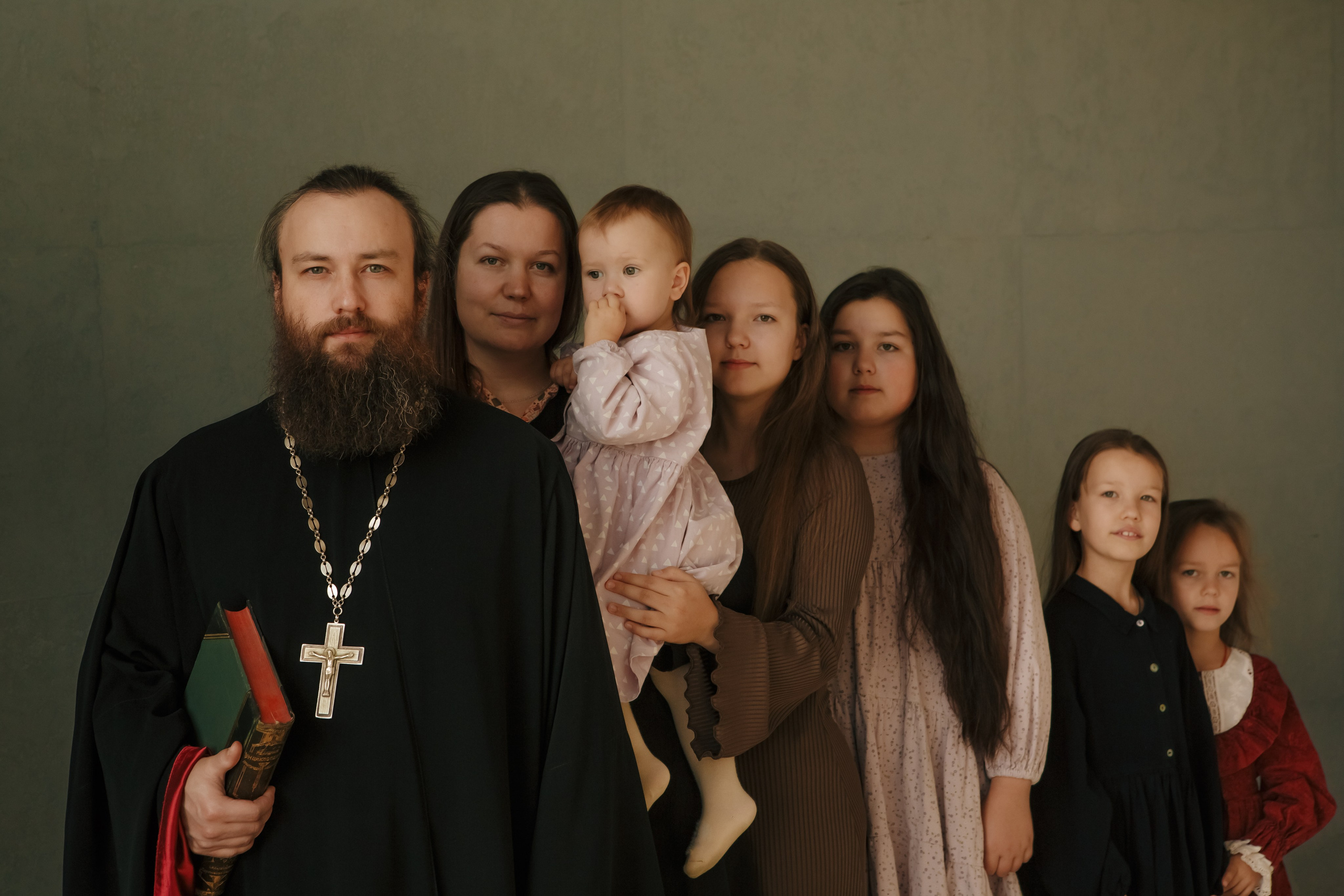 Катя, Николай, Лиза, Ксюша, Аня, Маша, Капитолина. Фотограф Александра Рышкова