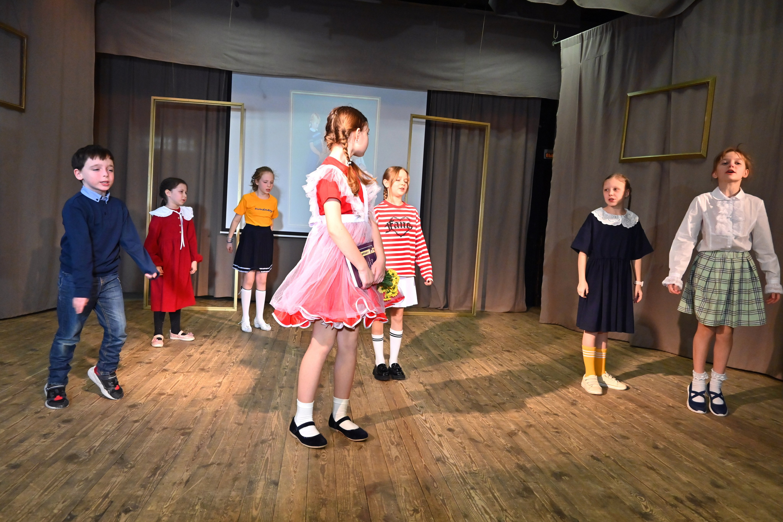 Юные театралы 09.02.2024. Профессиональный фотограф в Москве Алёна Котова