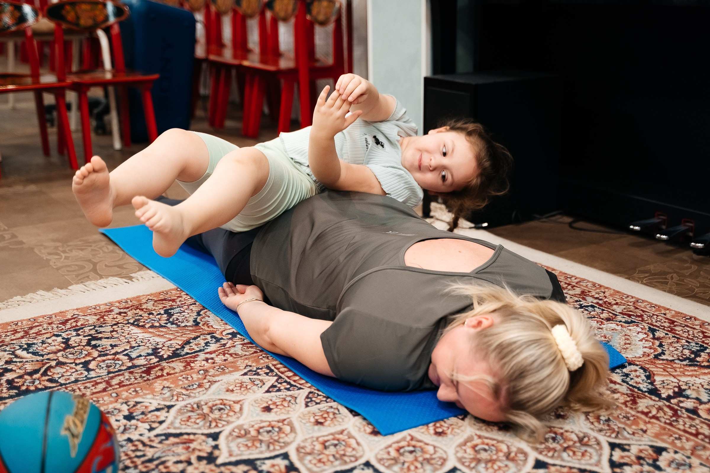 Урок по пилатесу. Семейный и свадебный фотограф в Москве Леванова Александра