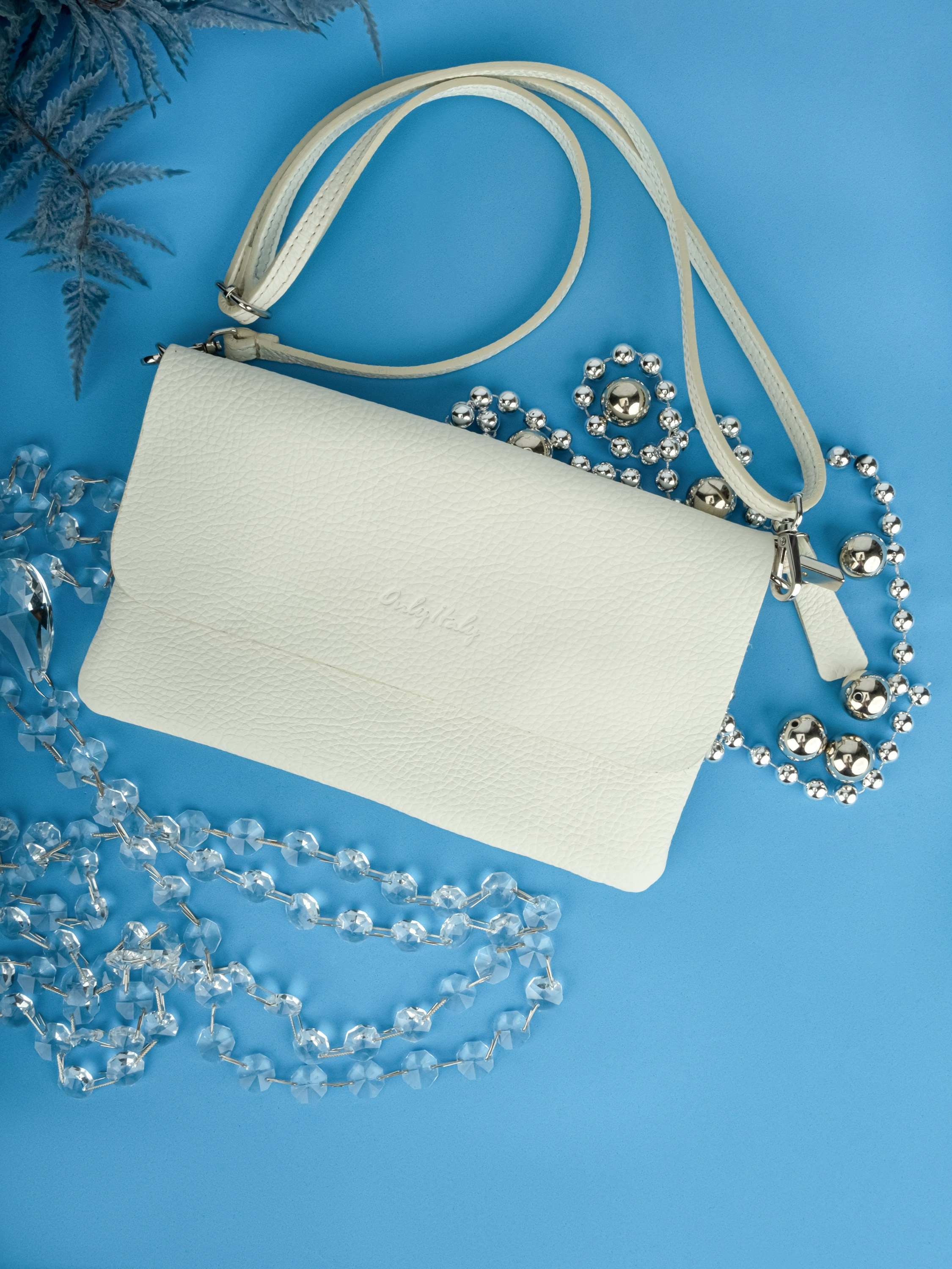 Предметная съёмка сумок для маркетплейсов. Предметный фотограф в Симферополе Антон Катунин