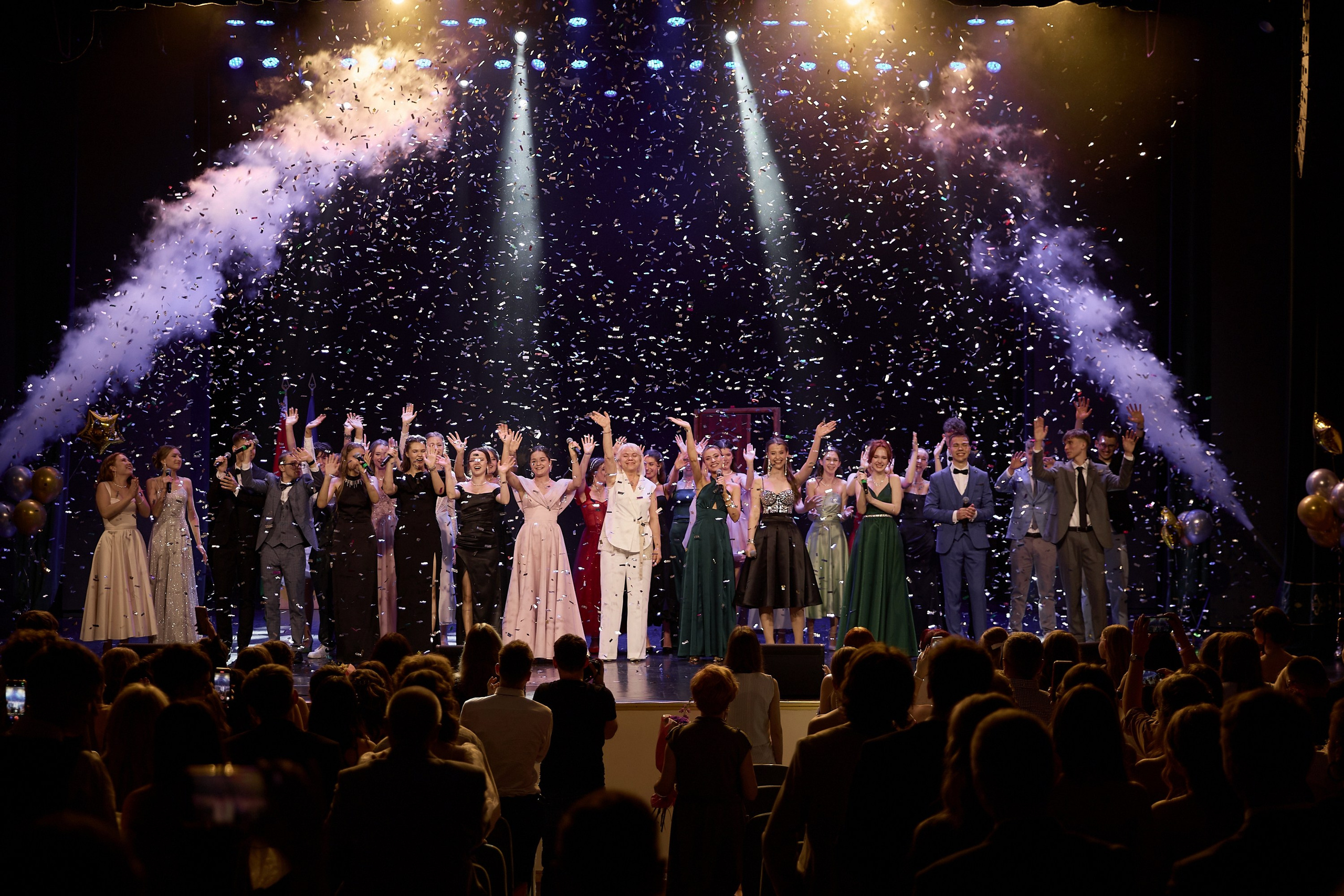 Выпускной. Свадебный фотограф в Минске в Москве в РБ Анатолий Полишко