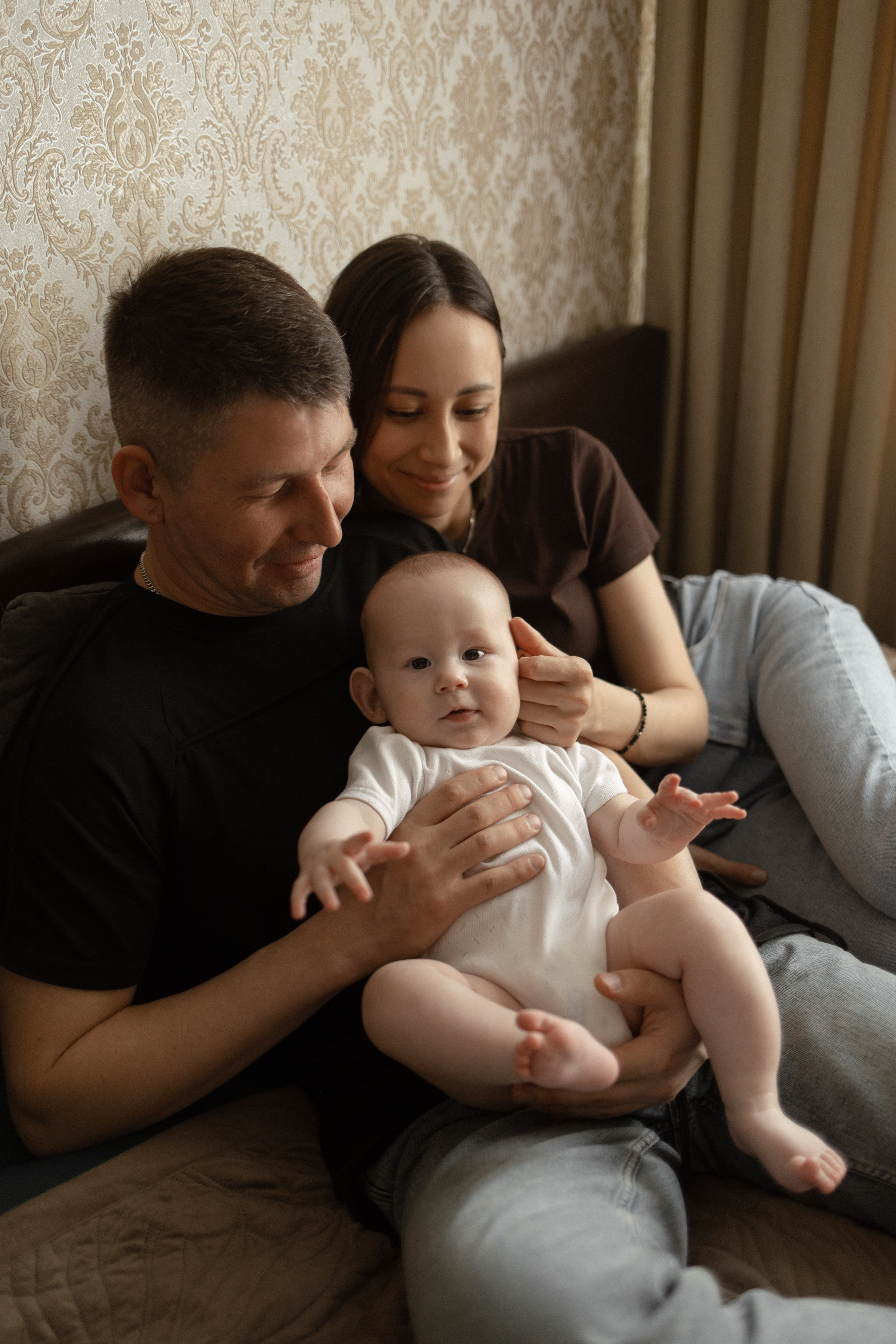 Лева и его родители. Семейный фотограф Челябинск