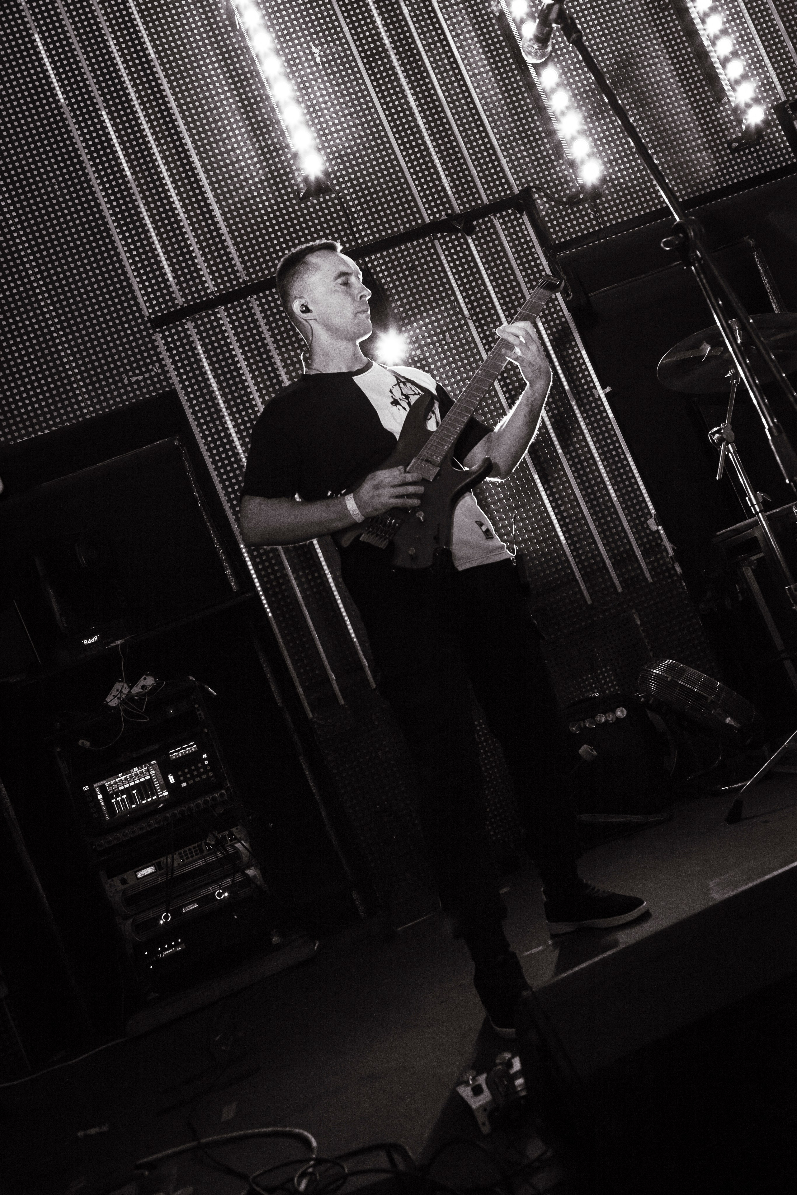 Рок-концерт. Reborn.19.09.25. Профессиональное фото в Казани: от идеи до результата. Фотограф Яна Мур