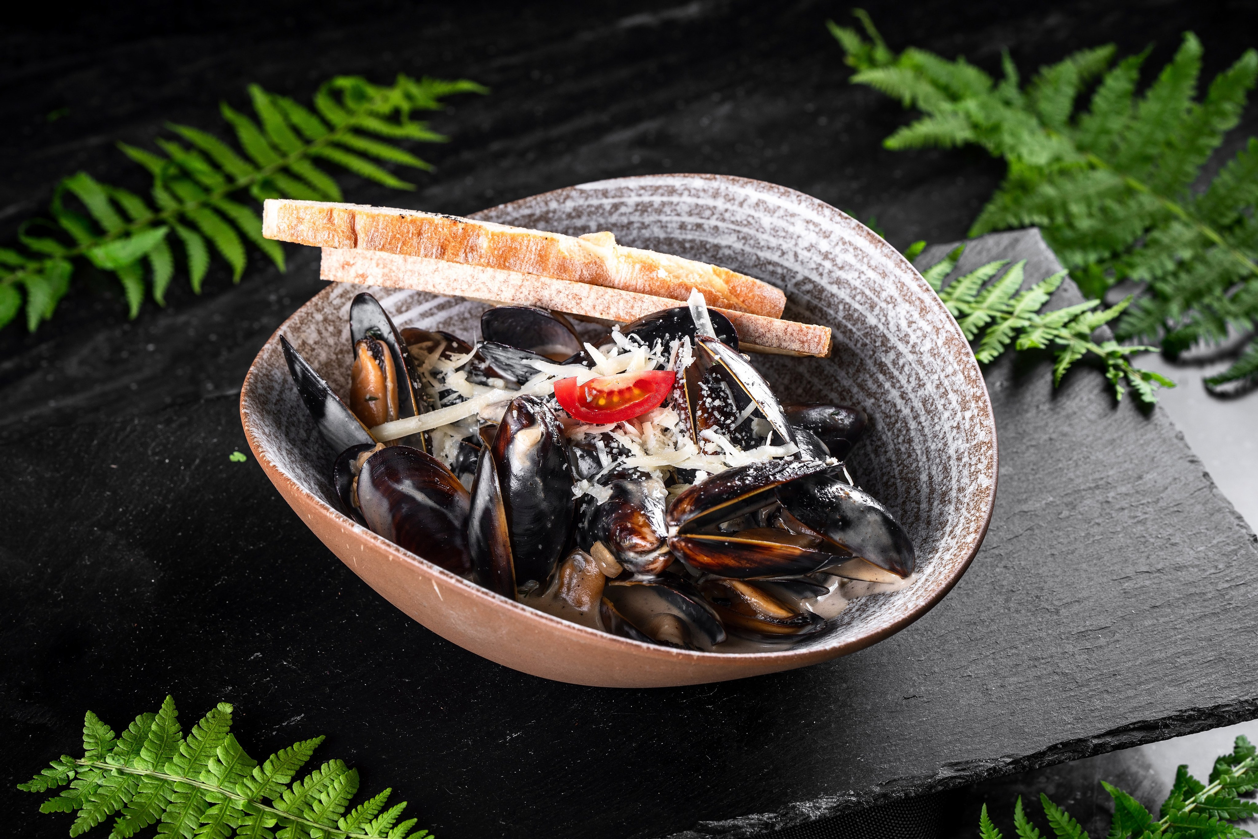 Ресторан в лесу Сочи. Фотограф Сочи