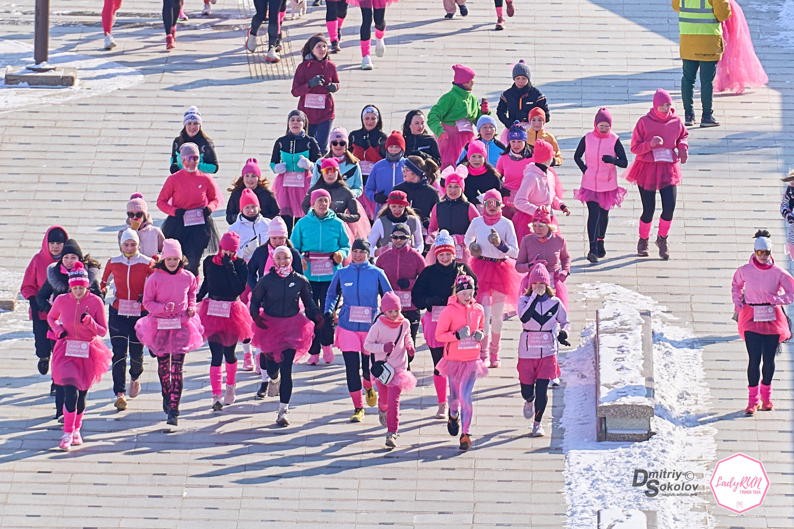 Забег 8 марта. Портретный и репортажный фотограф в Тюмени | Соколов Дмитрий