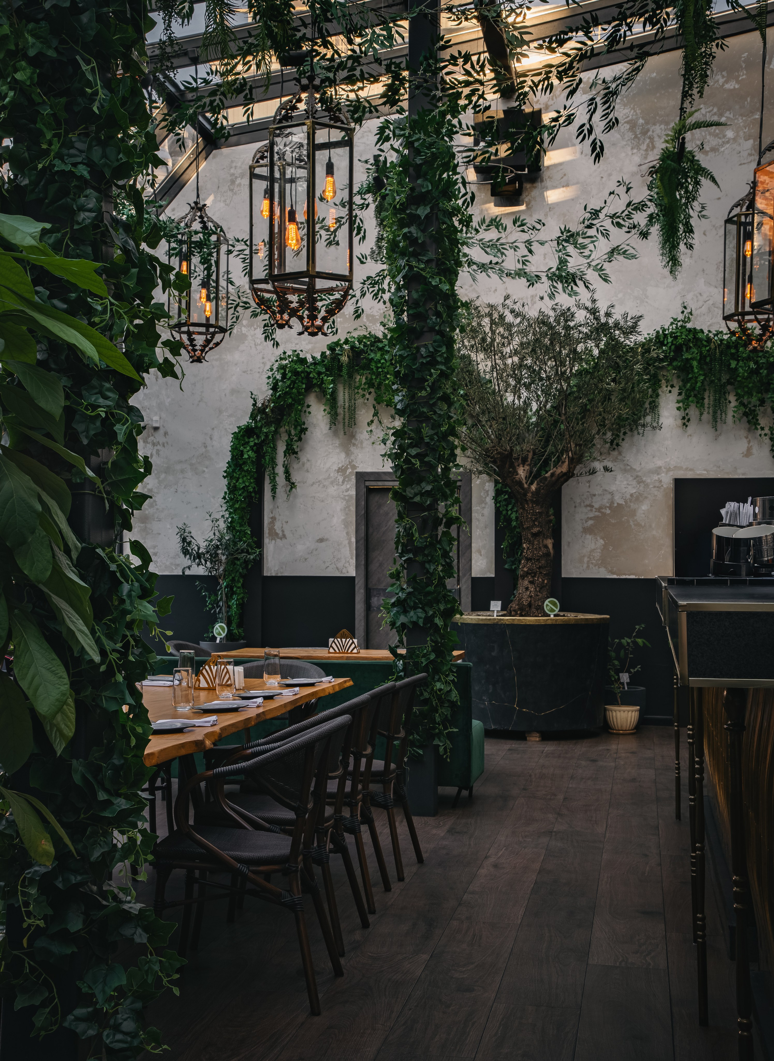 Central Park 22 by Georgiy and Victoria Hatnuik. Ekaterina Symidi. Interior Photographer