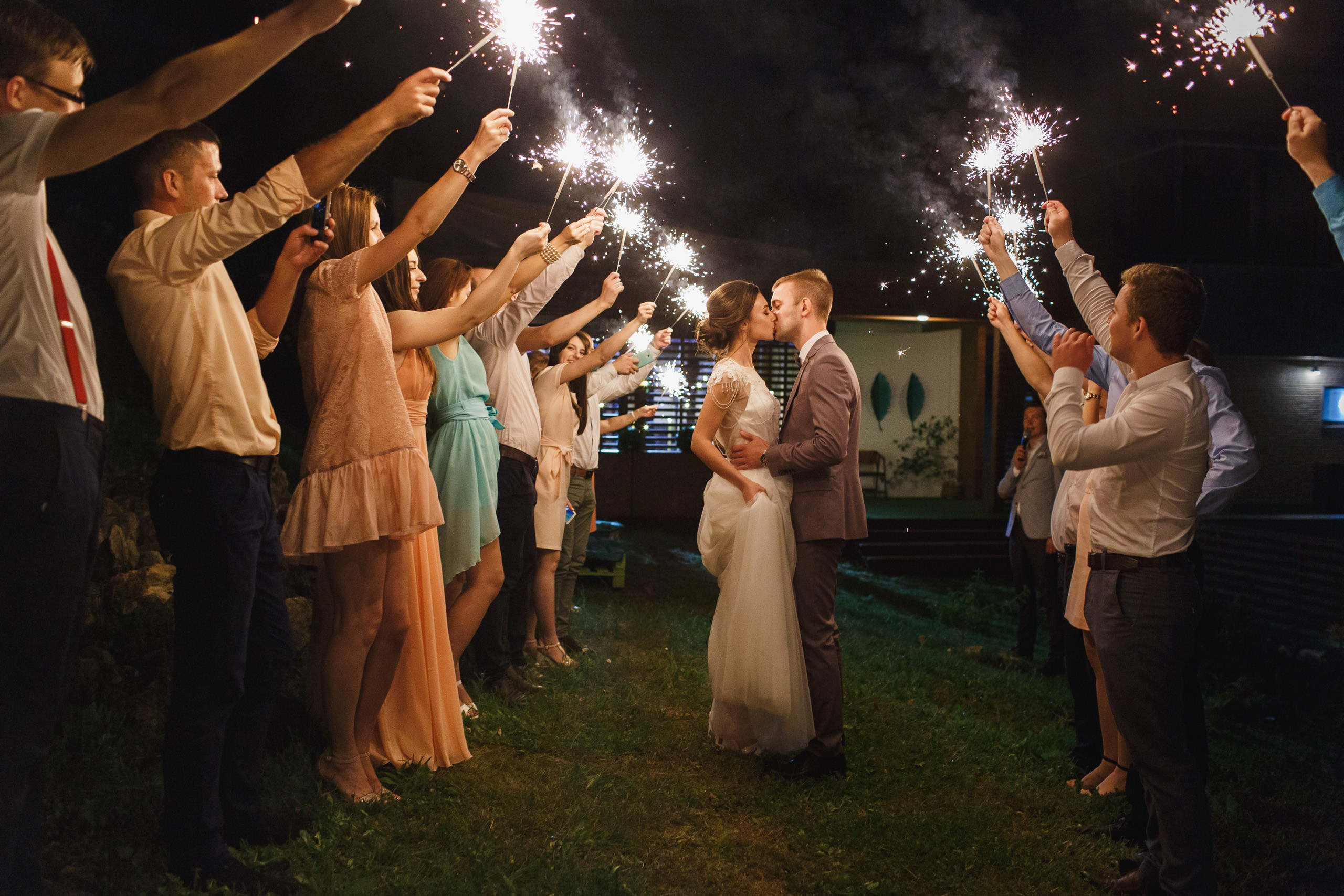 А+В. СВАДЕБНЫЙ И РЕПОРТАЖНЫЙ ФОТОГРАФ В НИЖНЕМ НОВГОРОДЕ АРТЕМ КУЗЬМИЧЕВ