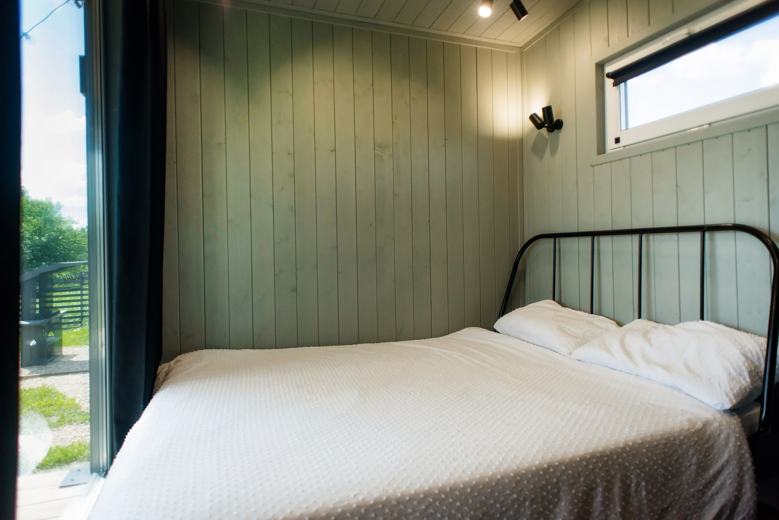 Наш домик. Глэмпинг. Аренда дома для отдыха в Брянске. Банный чан, зона BBQ. Дом на озере в Брянске. Отдых Брянск