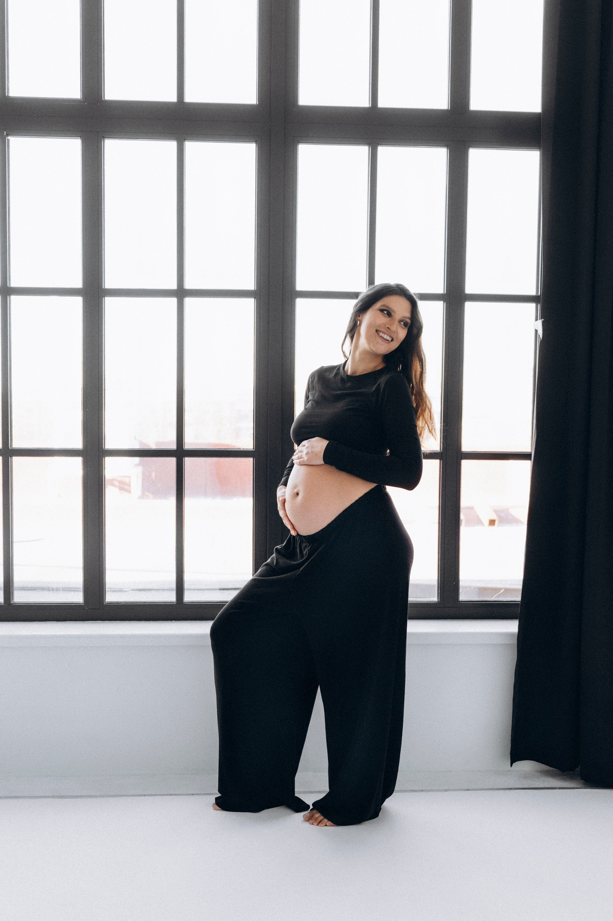 Кристина. Профессиональный фотограф беременности в СПБ. Стильные фотосессии беременности в стиле минимализм и классическая фотография