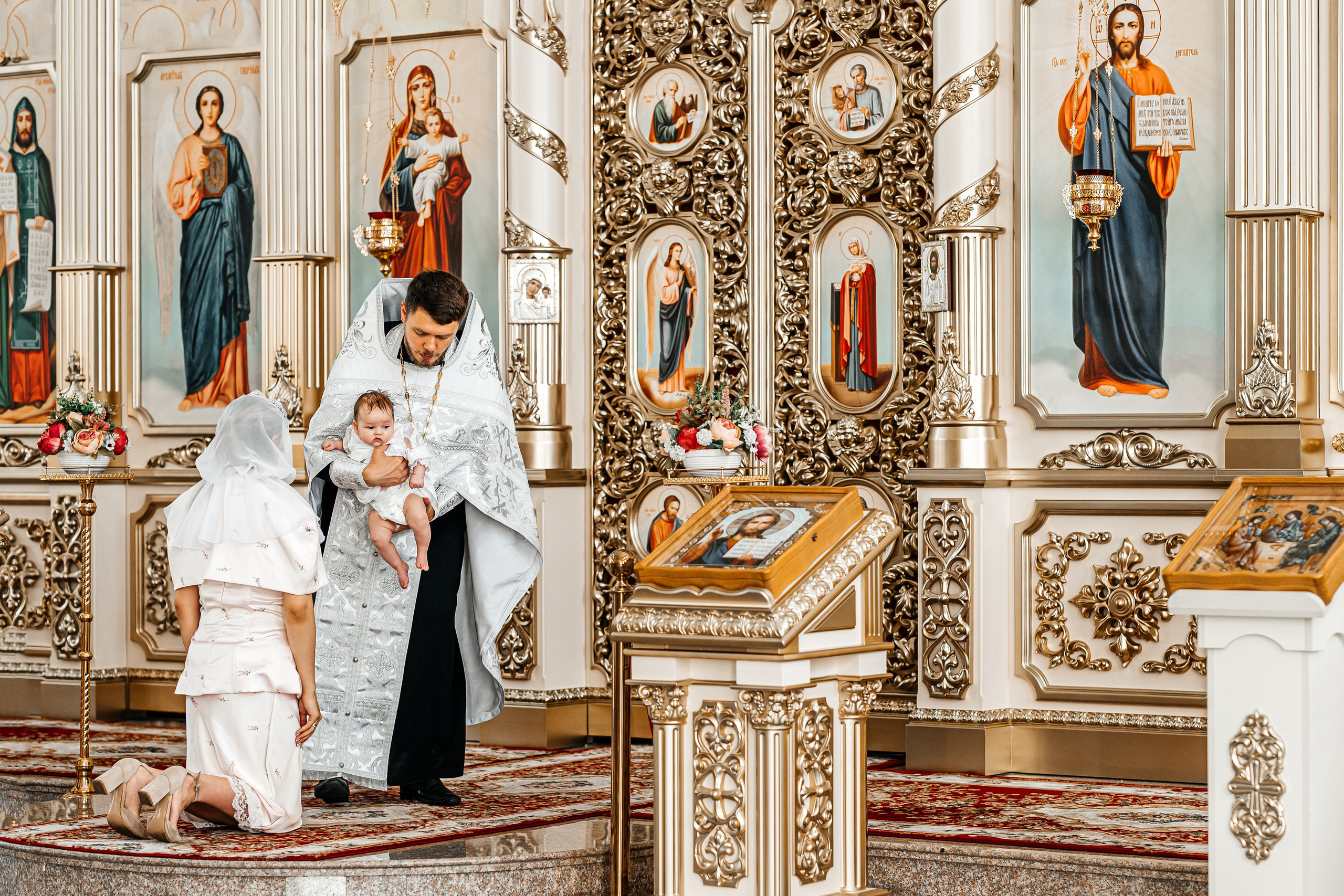 Таинство Крещения Аделины. Фотограф Таинств Крещения и Венчания в г. Курске