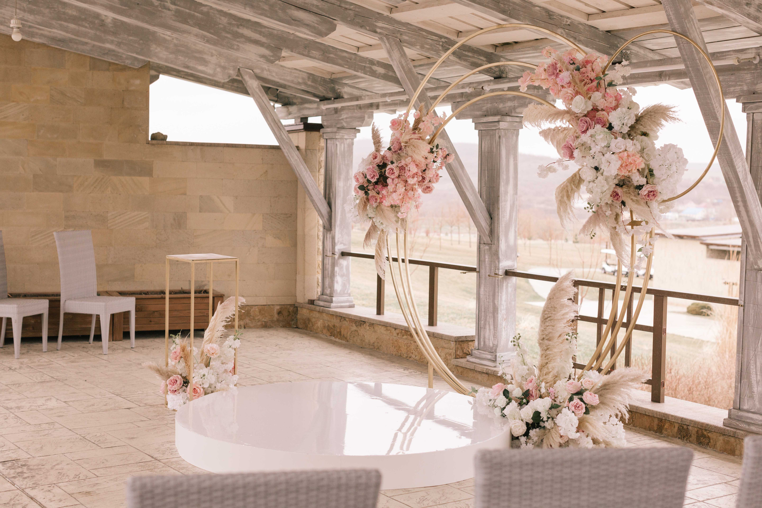 Декор Праздничная атмосфера. Подрядчики и друзья сети свадебных площадок House for wedding