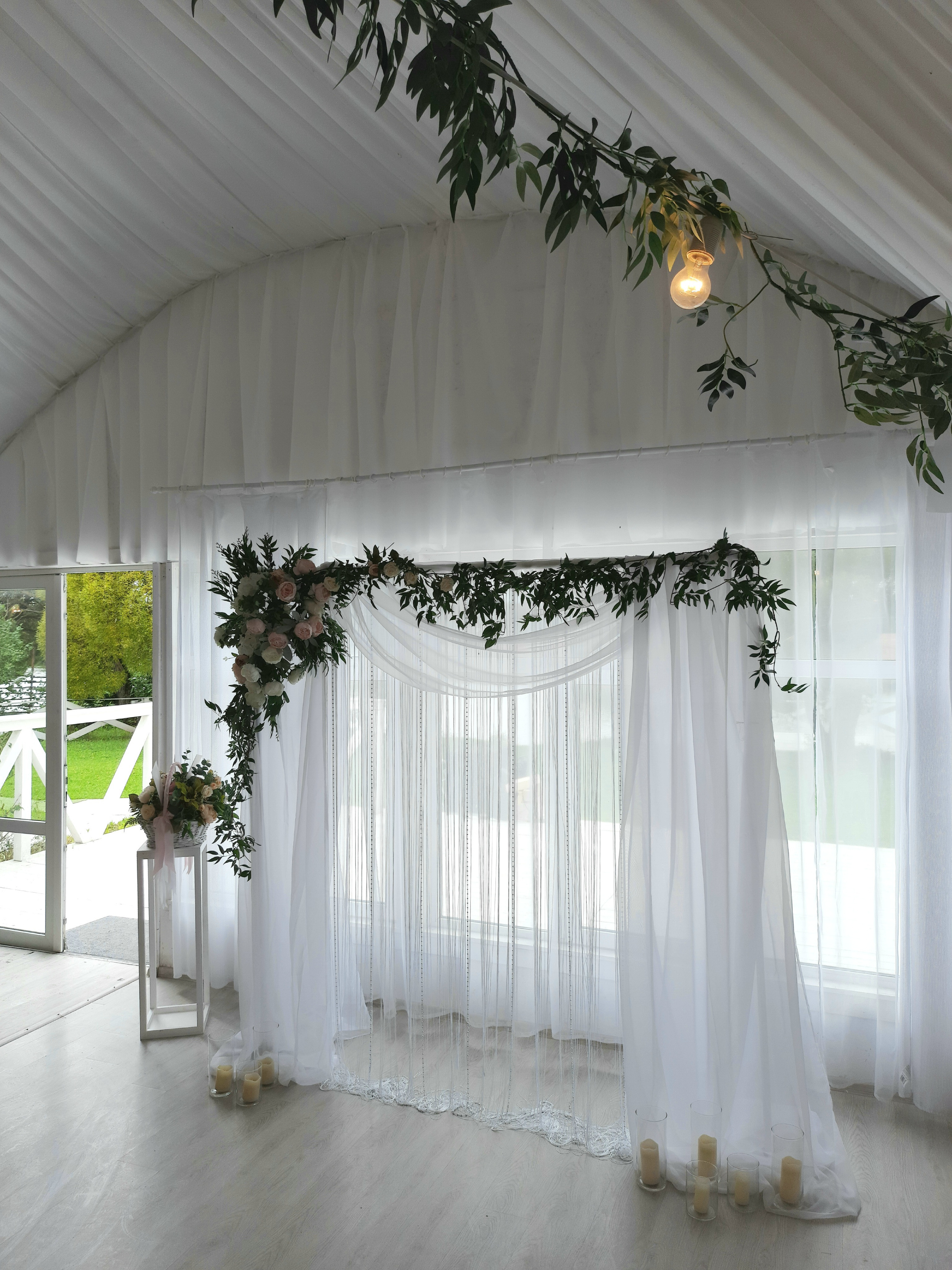 Декор Artmikc. Подрядчики и друзья сети свадебных площадок House for wedding