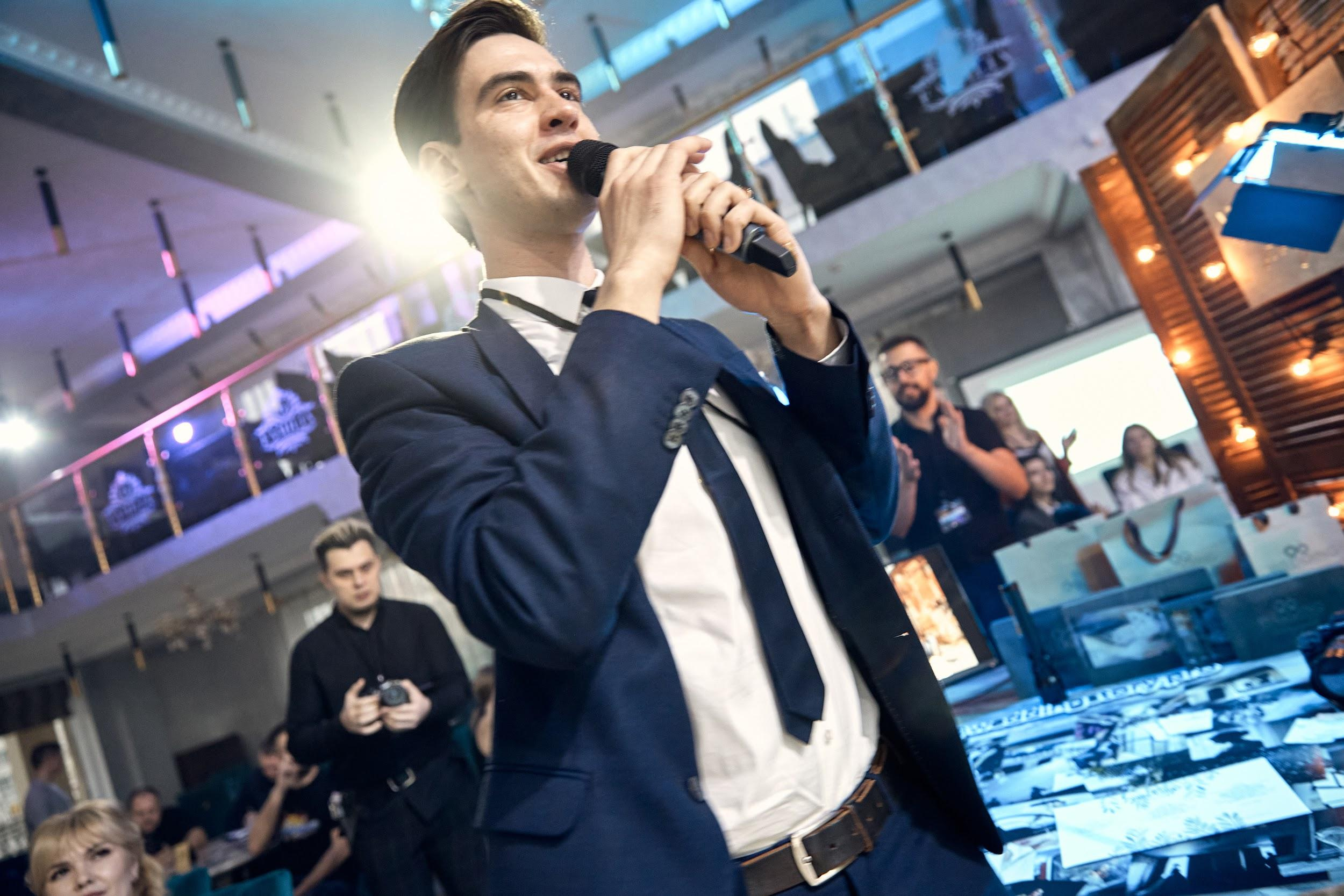 Ведущий Колычев дом у моря. Подрядчики и друзья сети свадебных площадок House for wedding