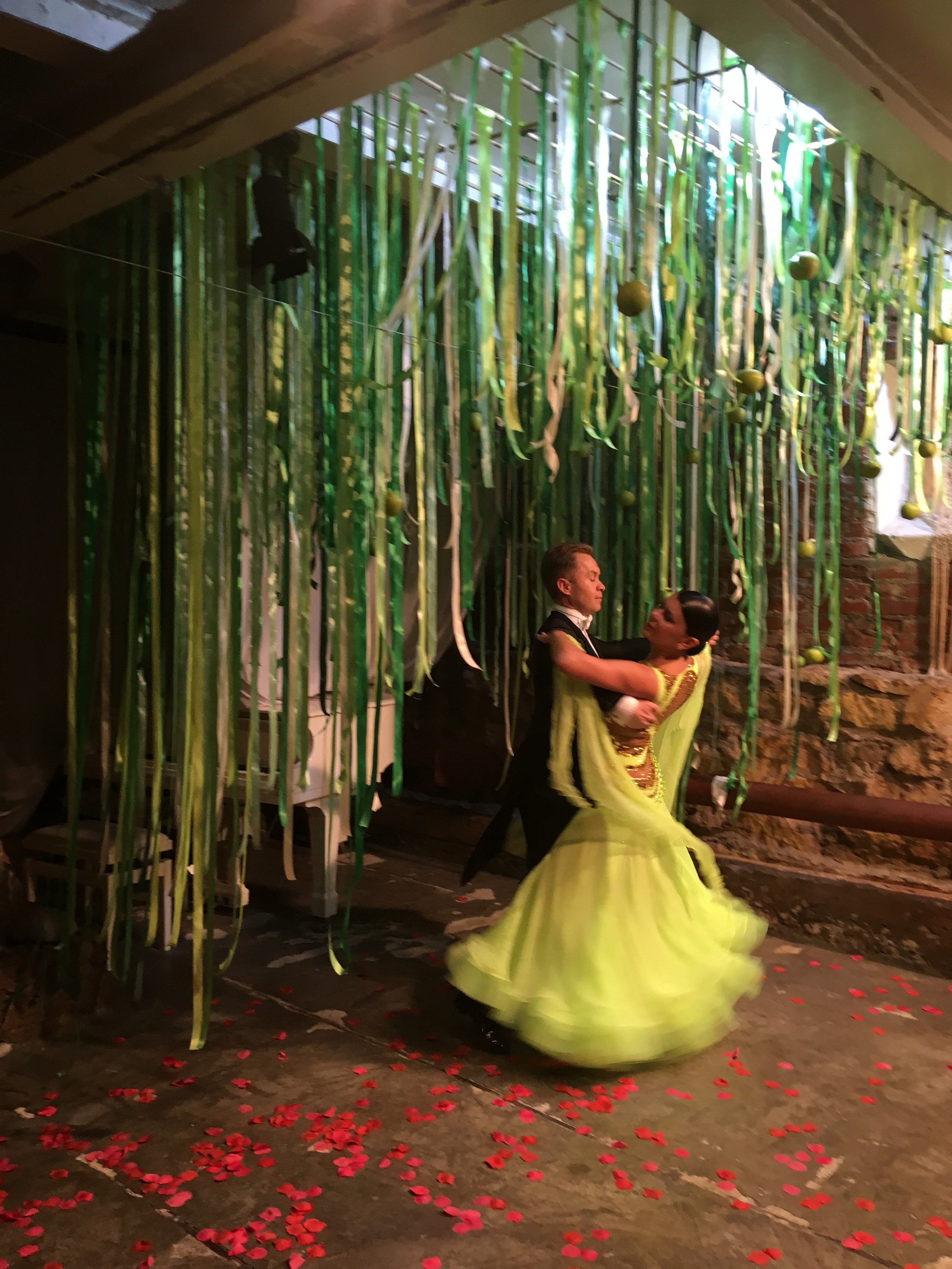 Декор Artmikc. Подрядчики и друзья сети свадебных площадок House for wedding