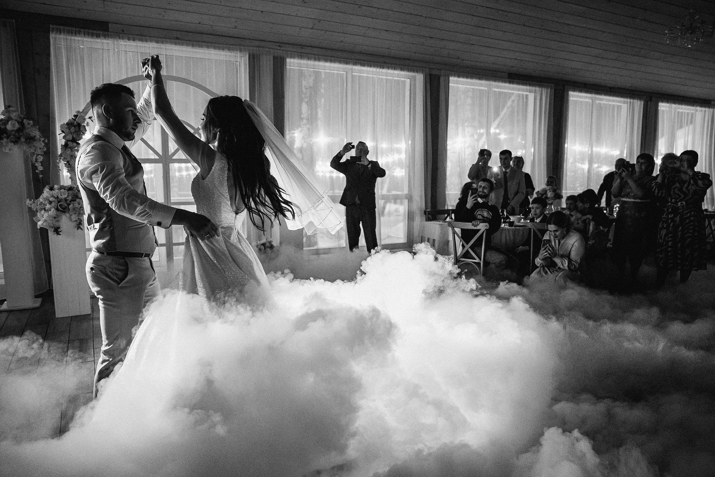 Шоу эффекты. Подрядчики и друзья сети свадебных площадок House for wedding