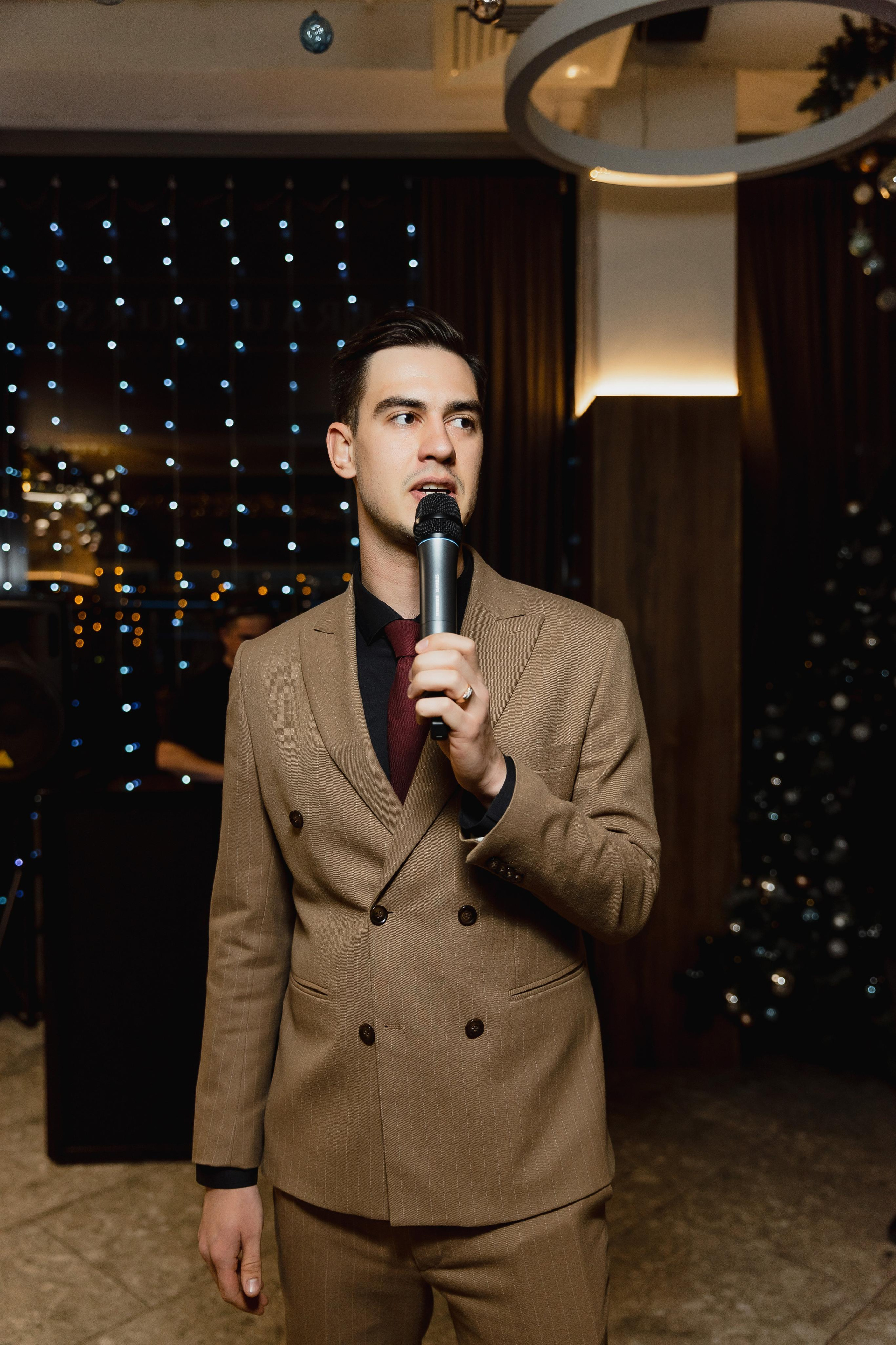 Ведущий Колычев дом у моря. Подрядчики и друзья сети свадебных площадок House for wedding