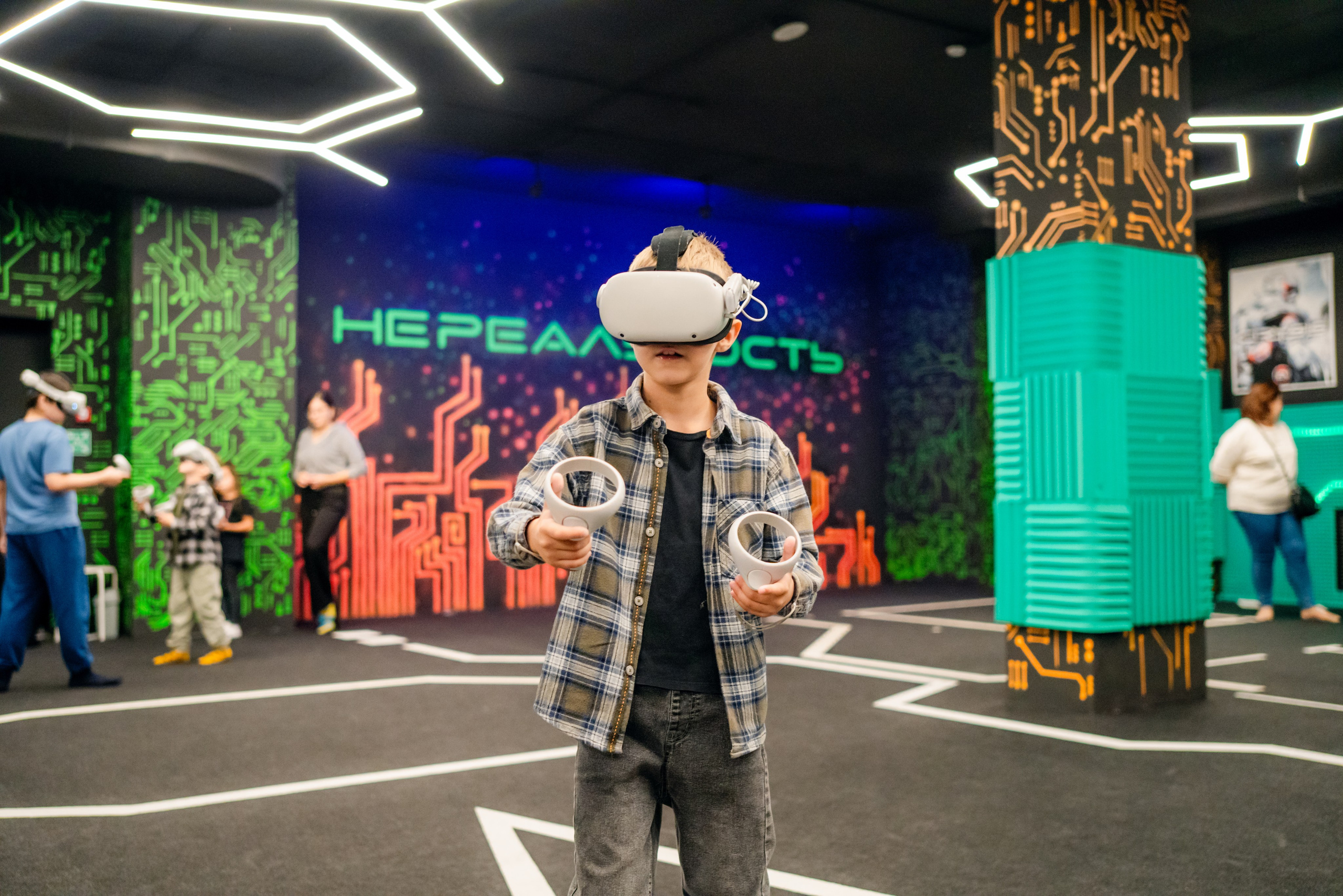 VR (September-October 2024). Felixtones